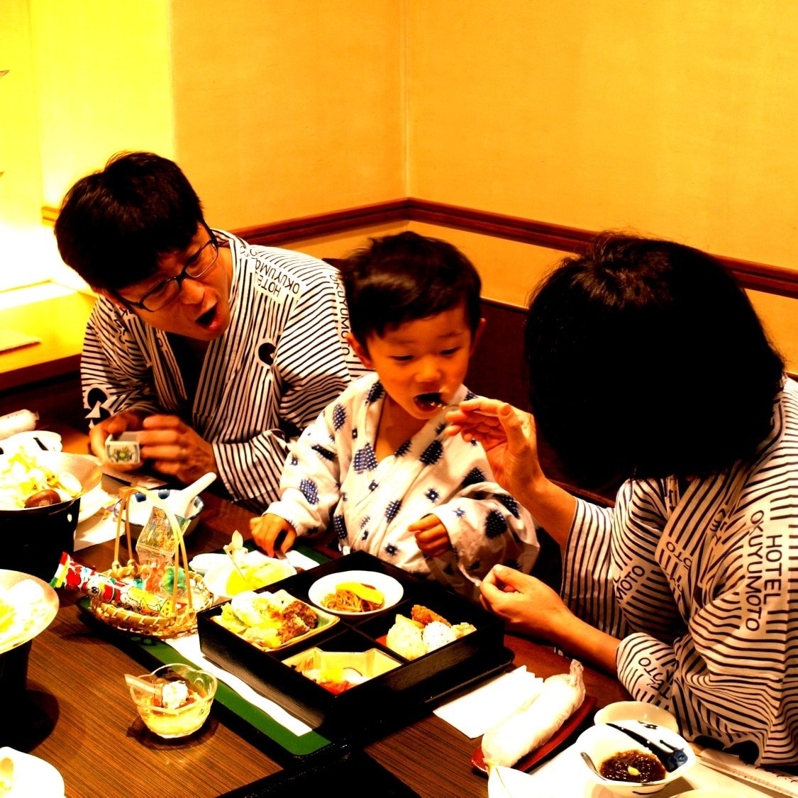 ■ Mountain village dining scene
