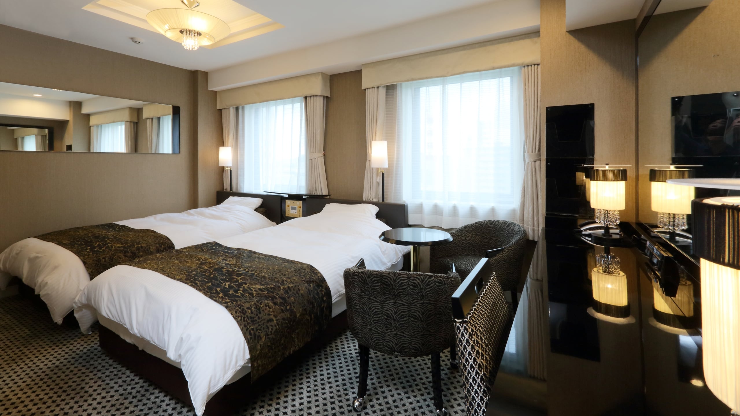 Deluxe Twin Room