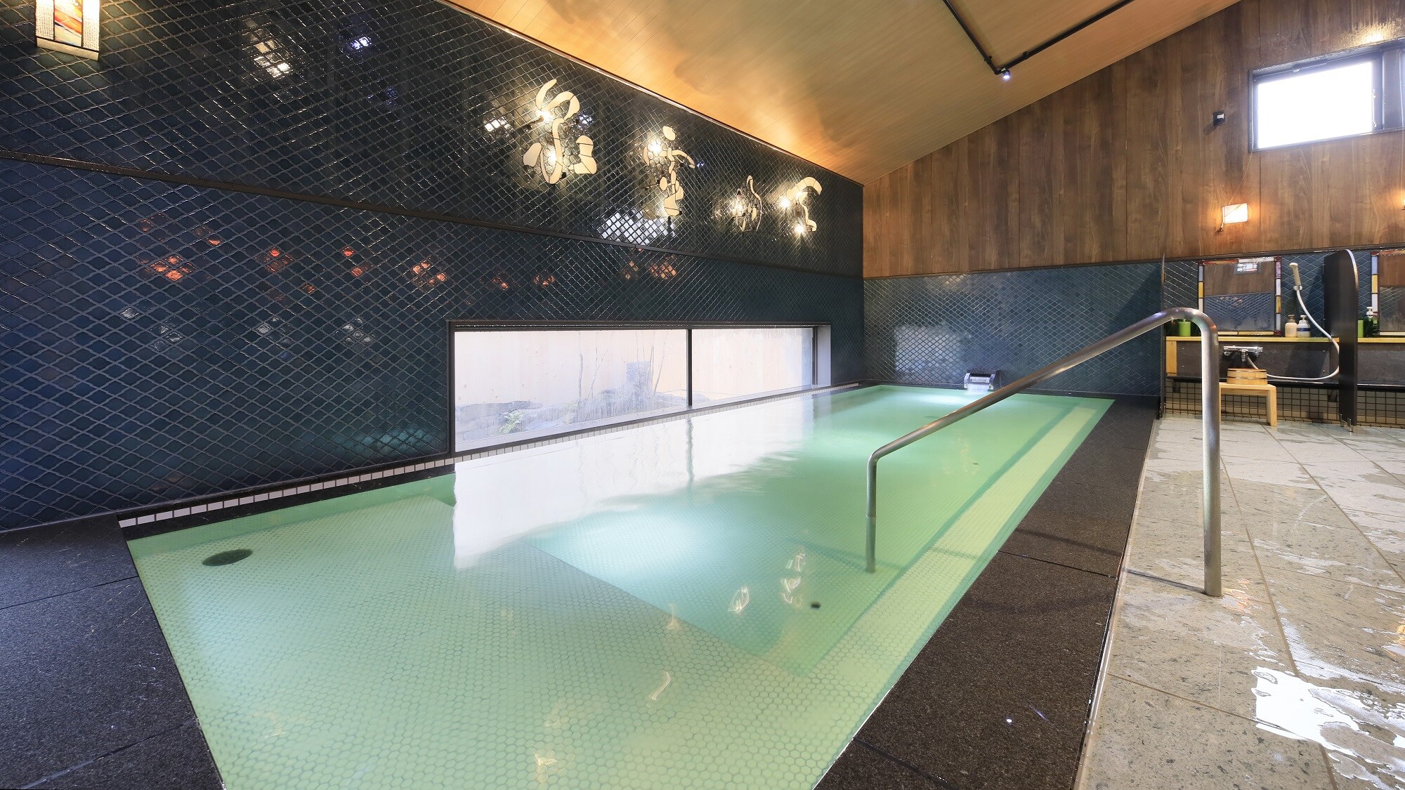 Men's large bath to be renovated in December 2024