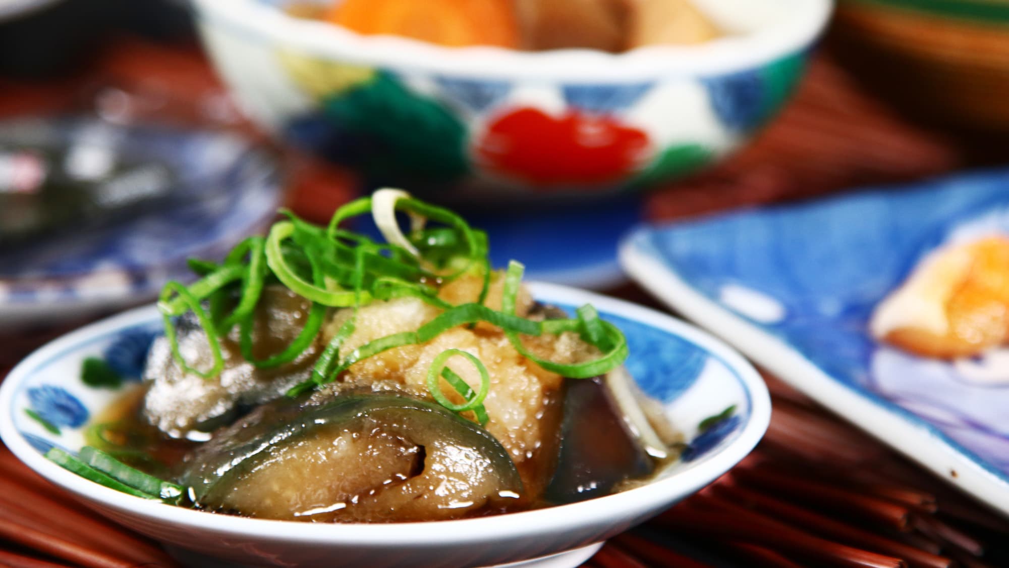 Breakfast: Fish and a variety of small dishes are served.