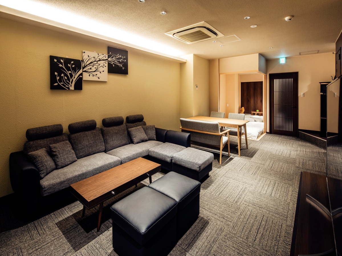 Presidential Suite/83 square meters with spa bath