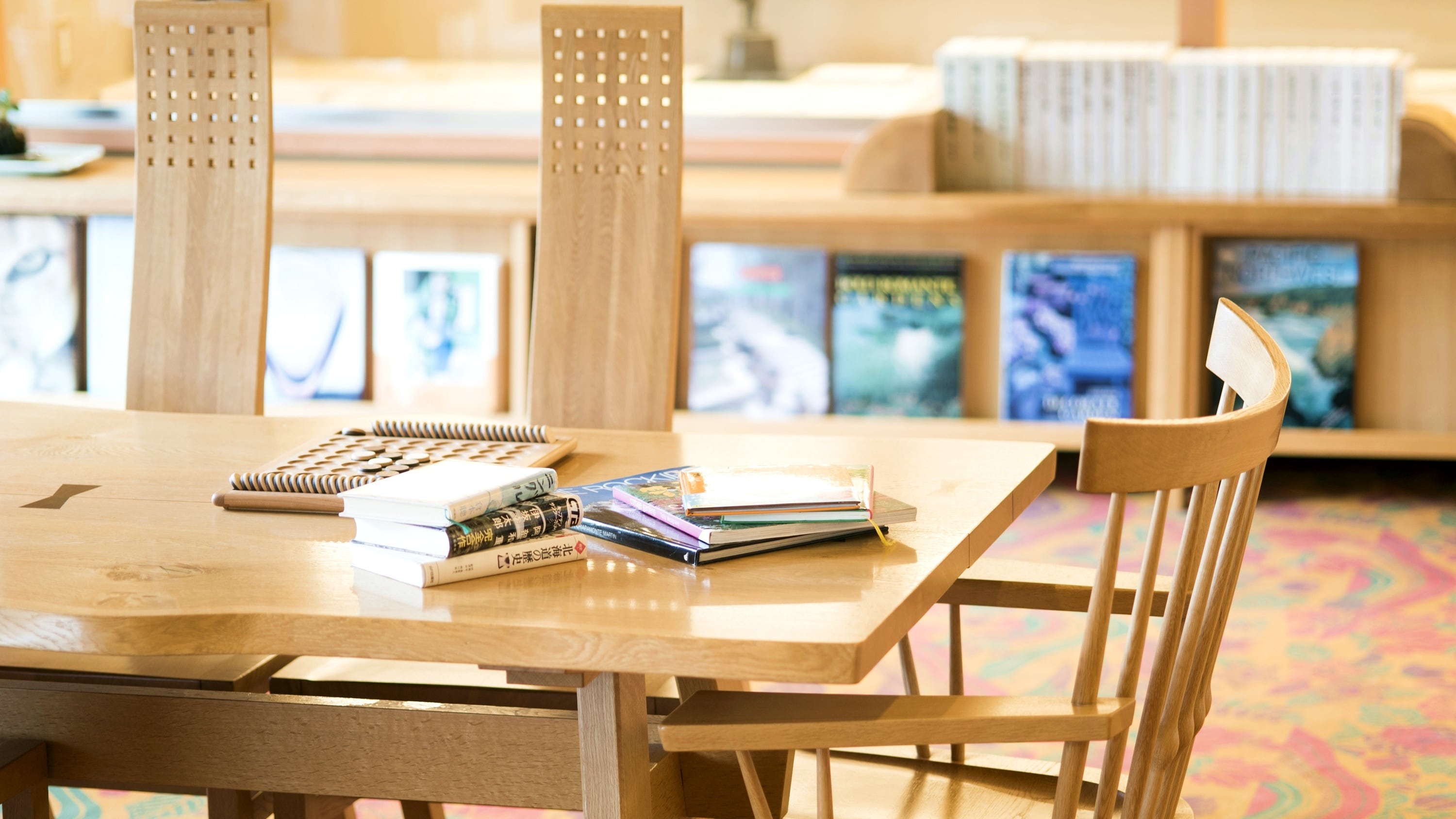 [1F Library Gallery]