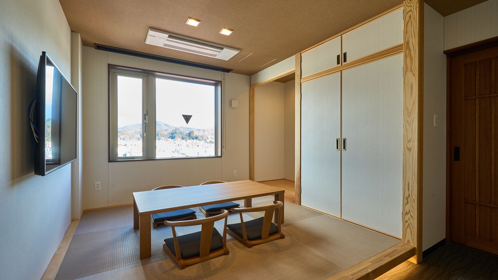 ◆ Suite room (example of guest room)
