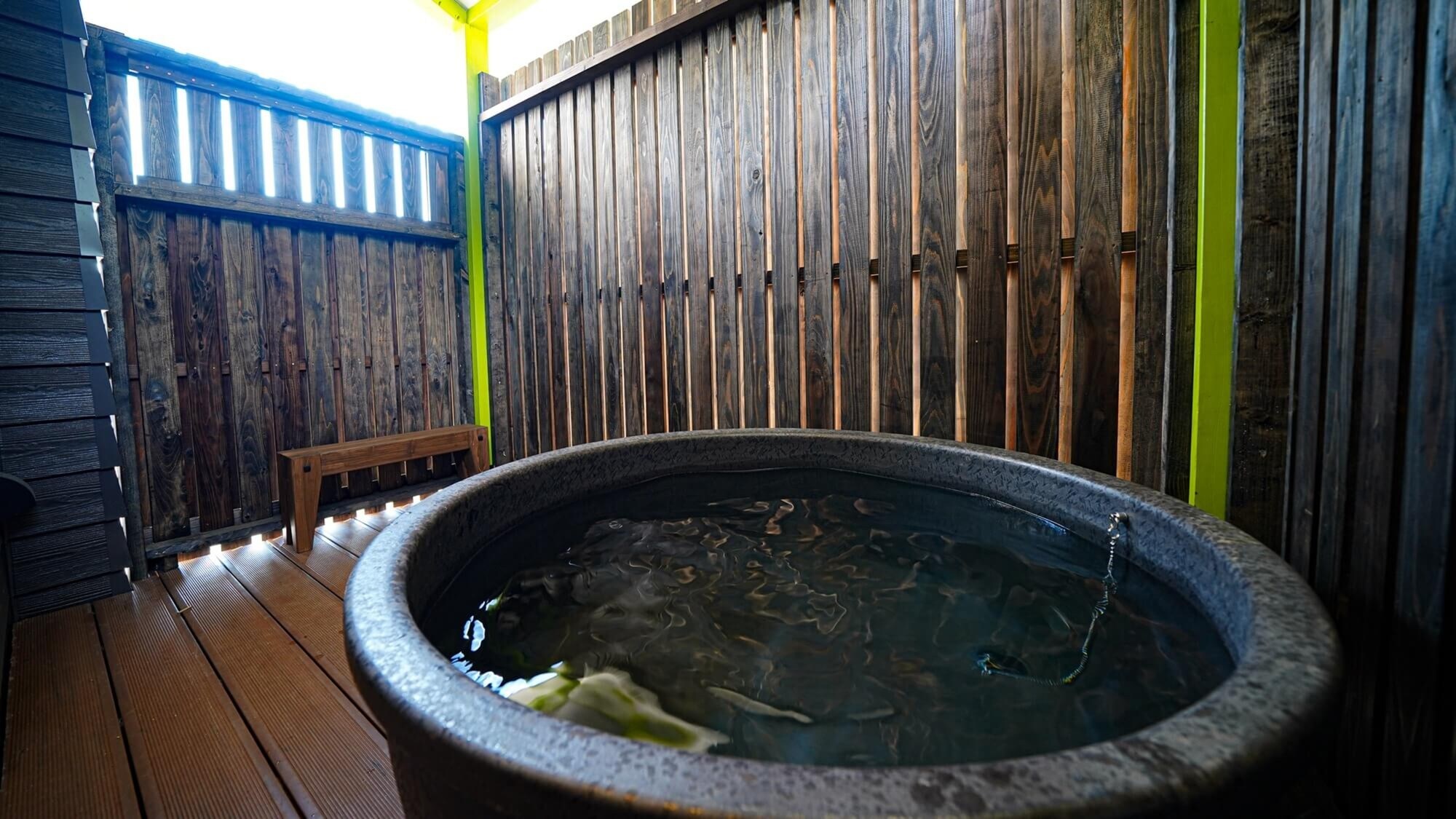 [Premium villa with private open-air bath] Open-air bath