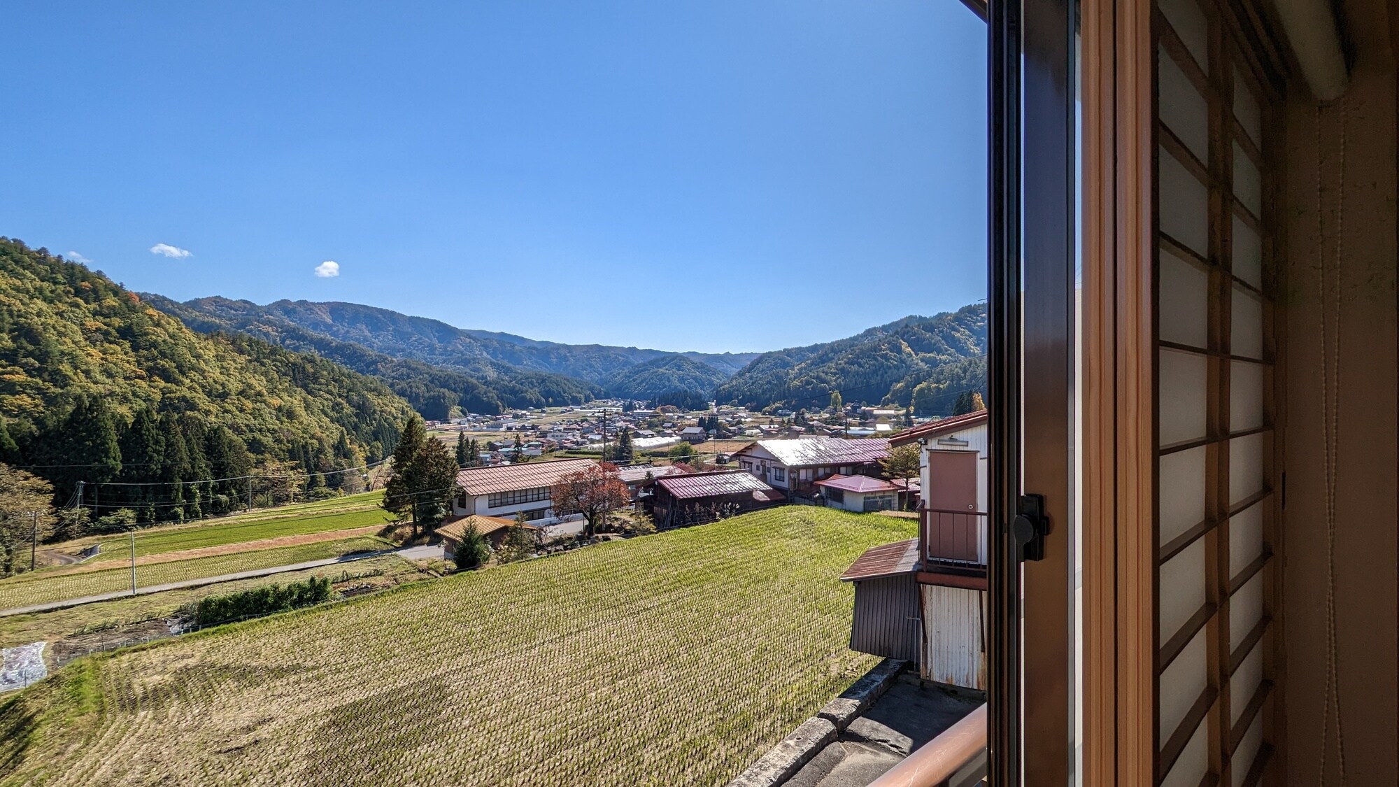 [Guest room] Japanese-style room with 10 tatami mats