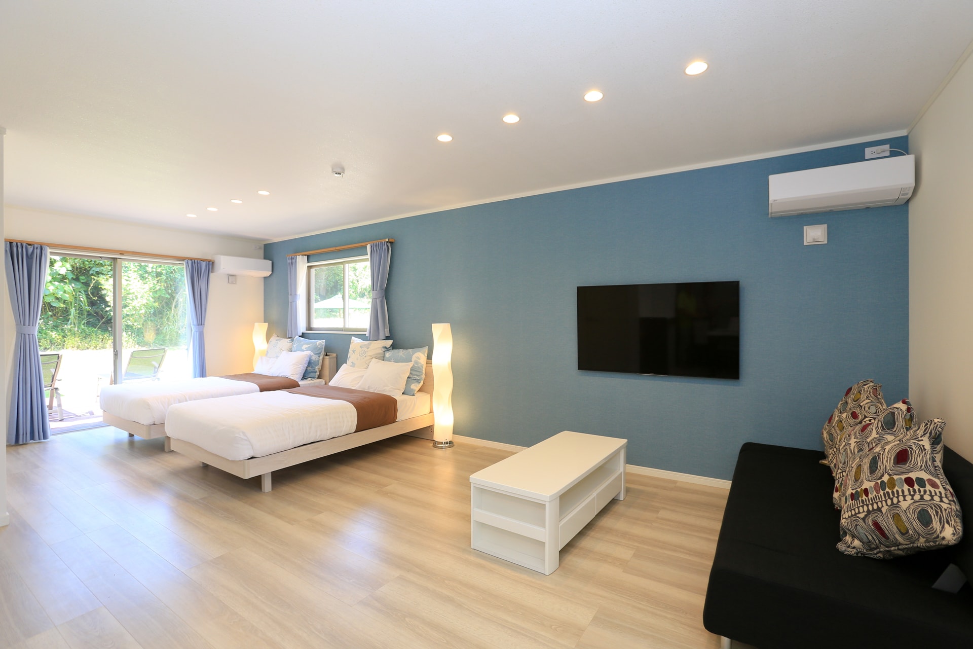 The name of the room is Pegasus, a warm space that makes use of the grain of wood.