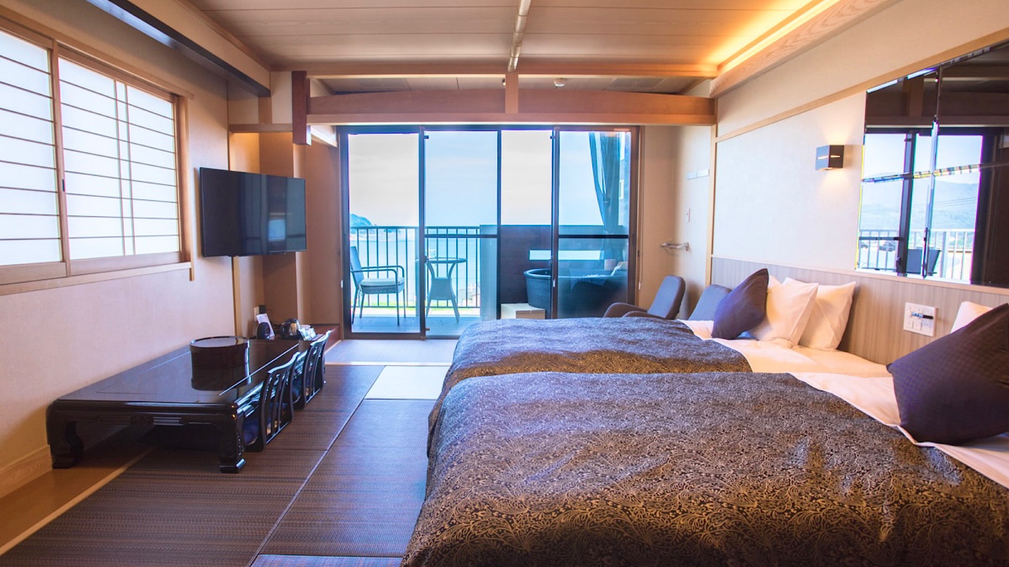 [Japanese Beauty Jr. Suite] 35㎡ Shigaraki ware open-air bath