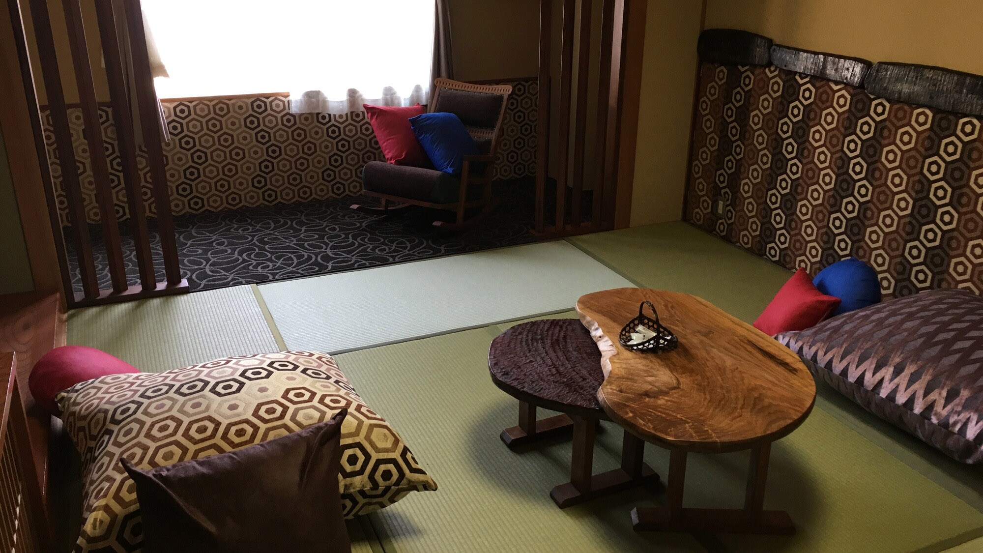 Silakan habiskan waktu bersantai di sofa dan bantal BC Kobo (Kamar Natural Modern bergaya Jepang)