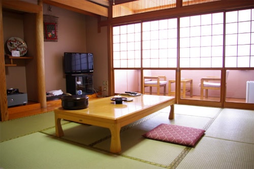 Main building Japanese-style room 10 tatami mats + wide rim 2 tatami mats