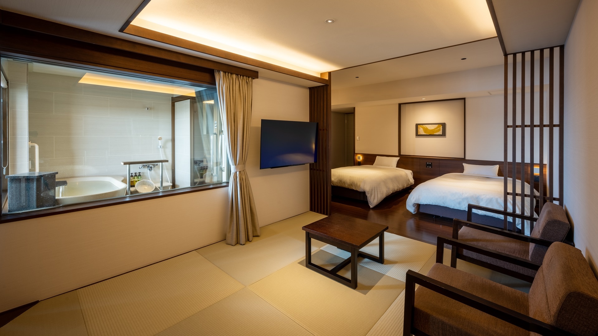 Indoor rooms with hot spring semi-open-air baths “Nagetsu” and “Fazetsu”