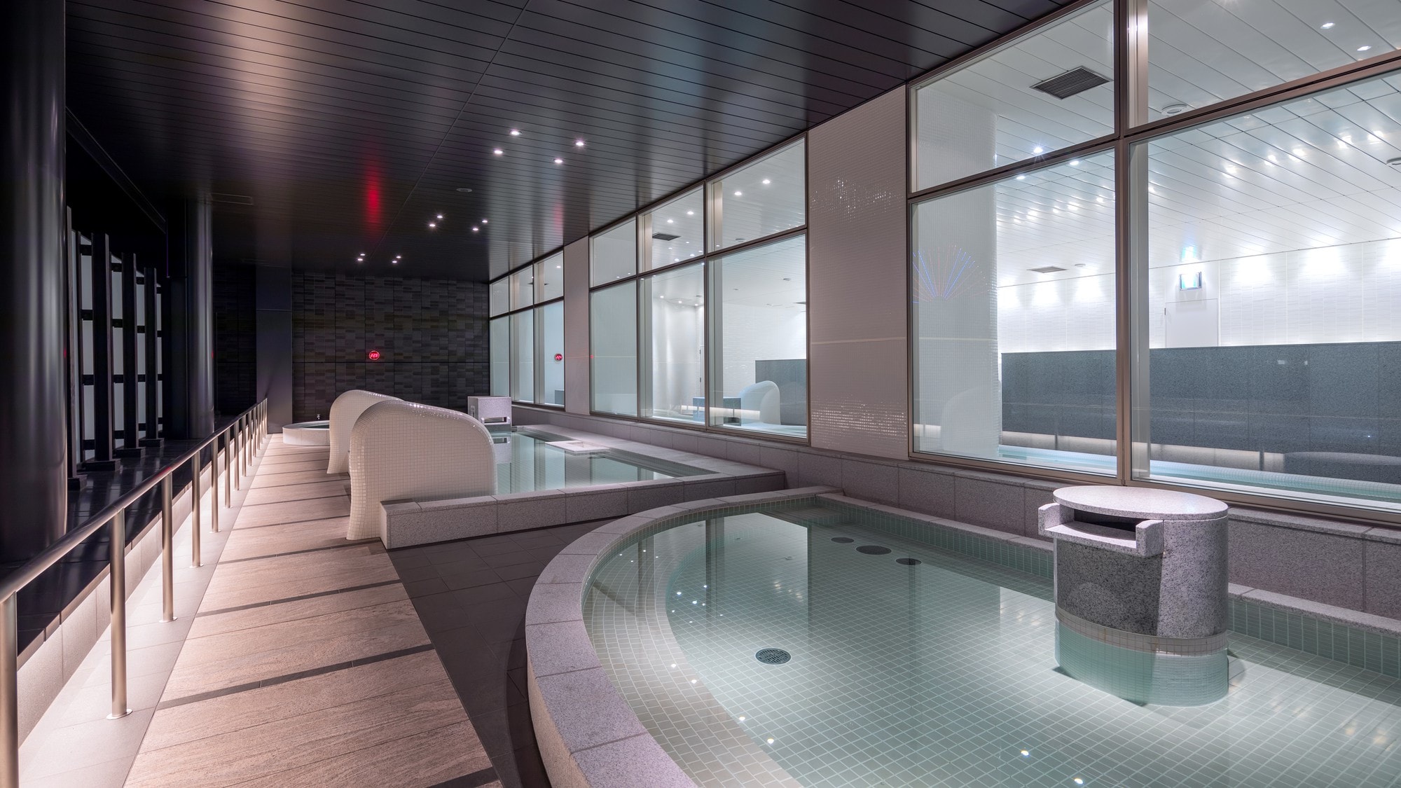 天然溫泉水療中心【RIVERSIDE SPA】（女士浴場）