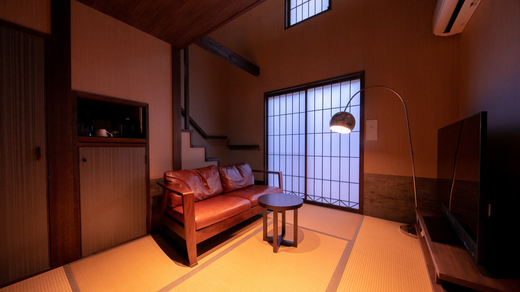 Standard room/Maisonette type with living room on the first floor