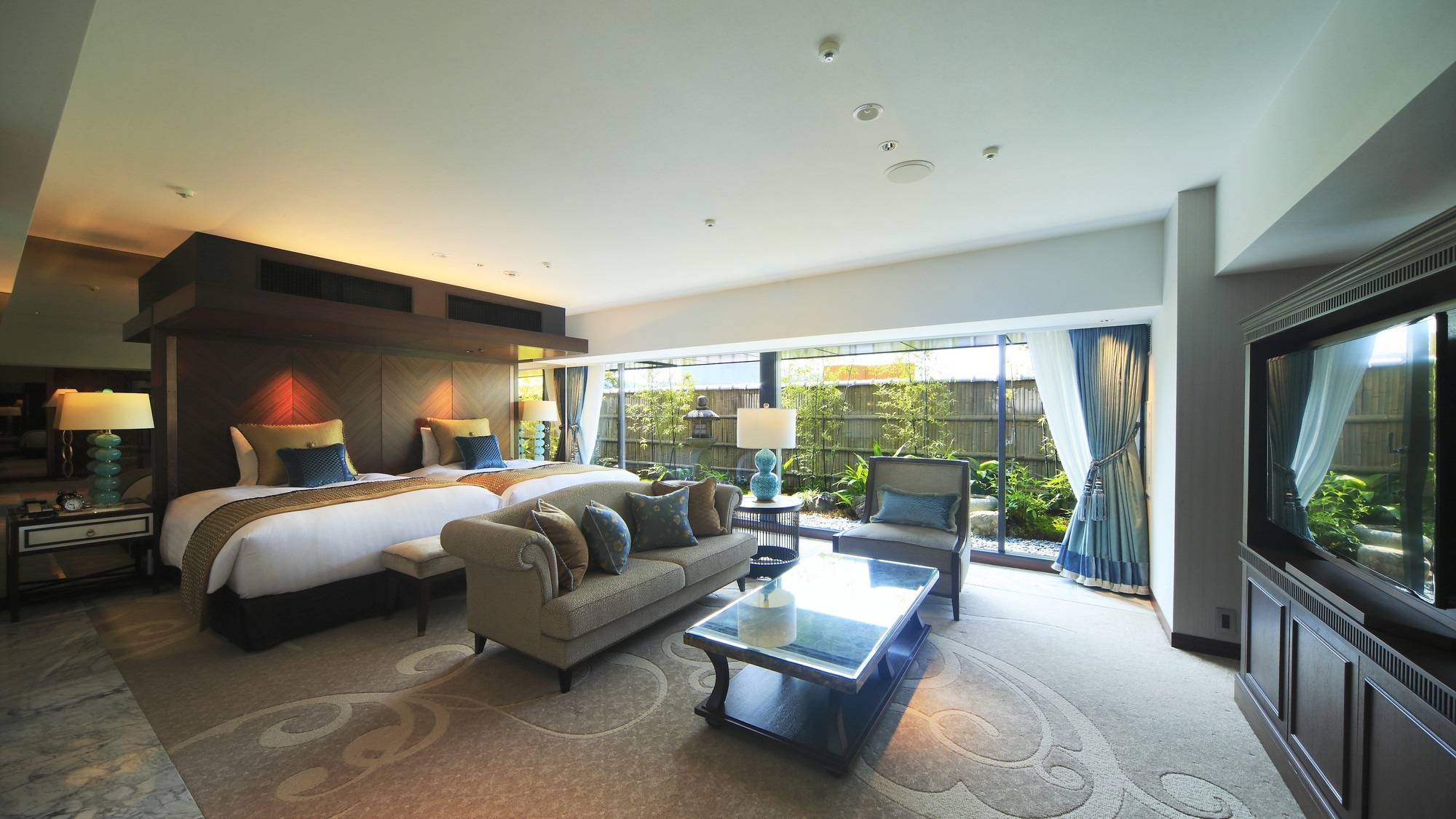 Garden suite image