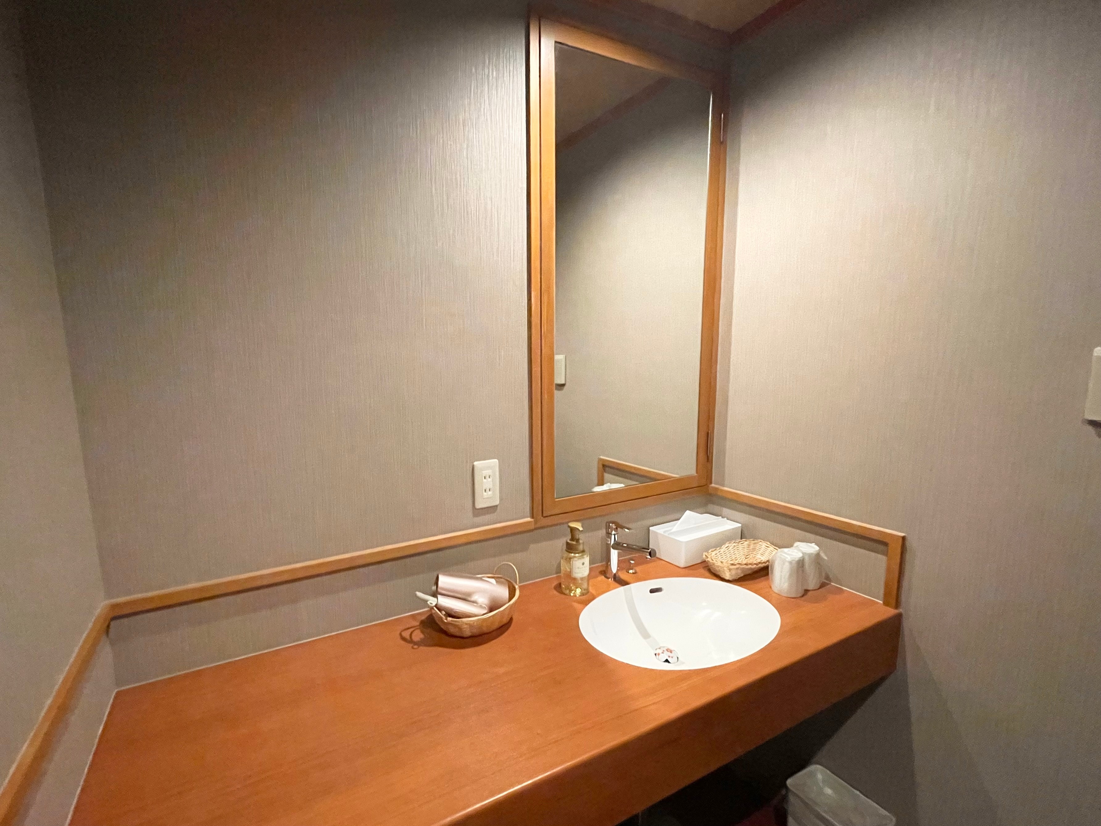 Japanese-style twin room ■SUIGETSU■Simmons/Toilet/Bathroom/Veranda/Non-smoking