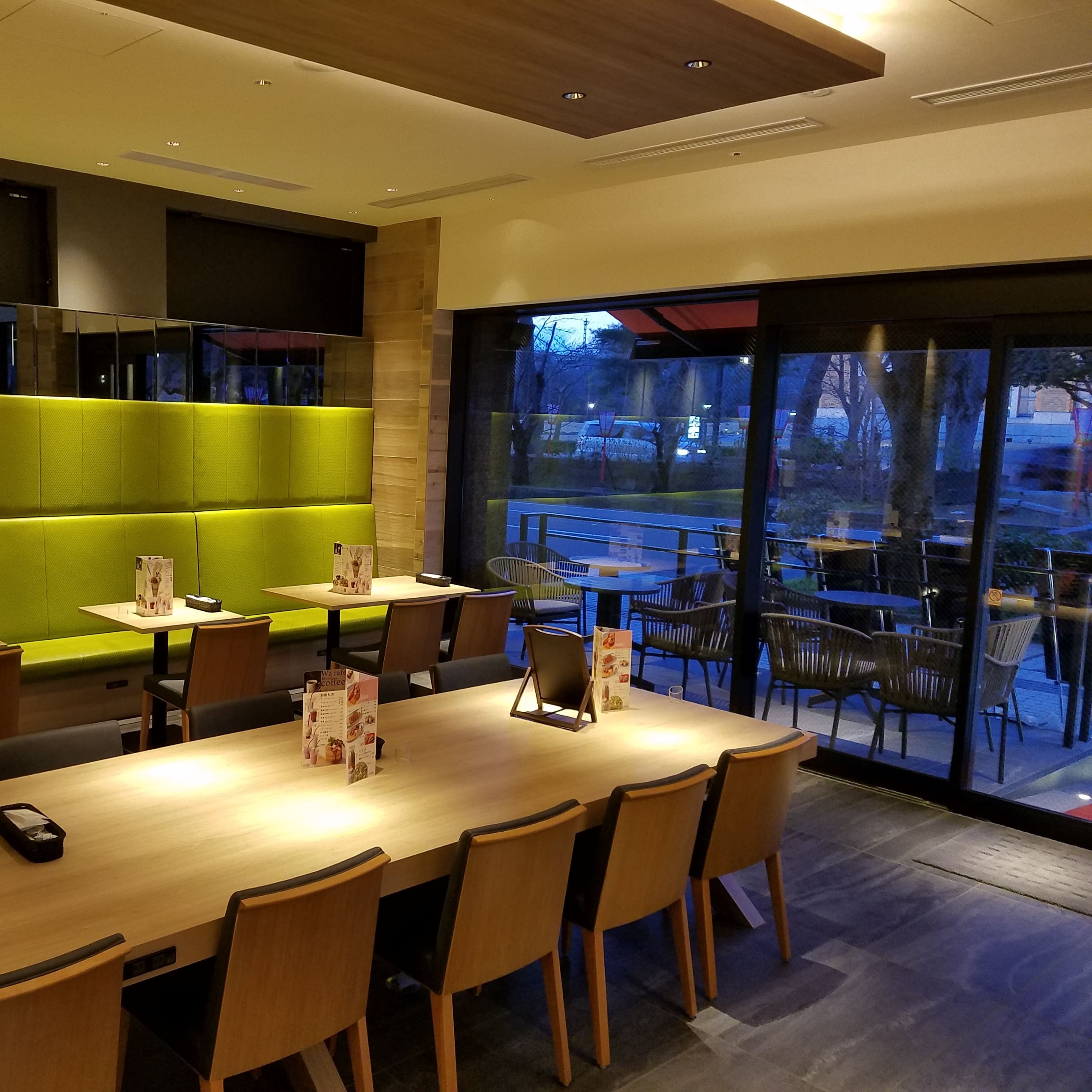 Japanese cafe and restaurant "Sakura" (inside the store)