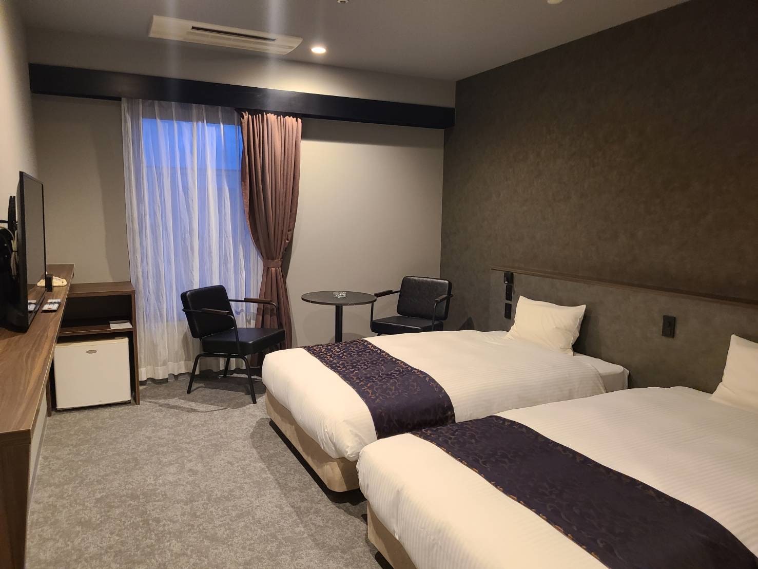 雙床房◇120cm寬席夢思床◇免費wifi