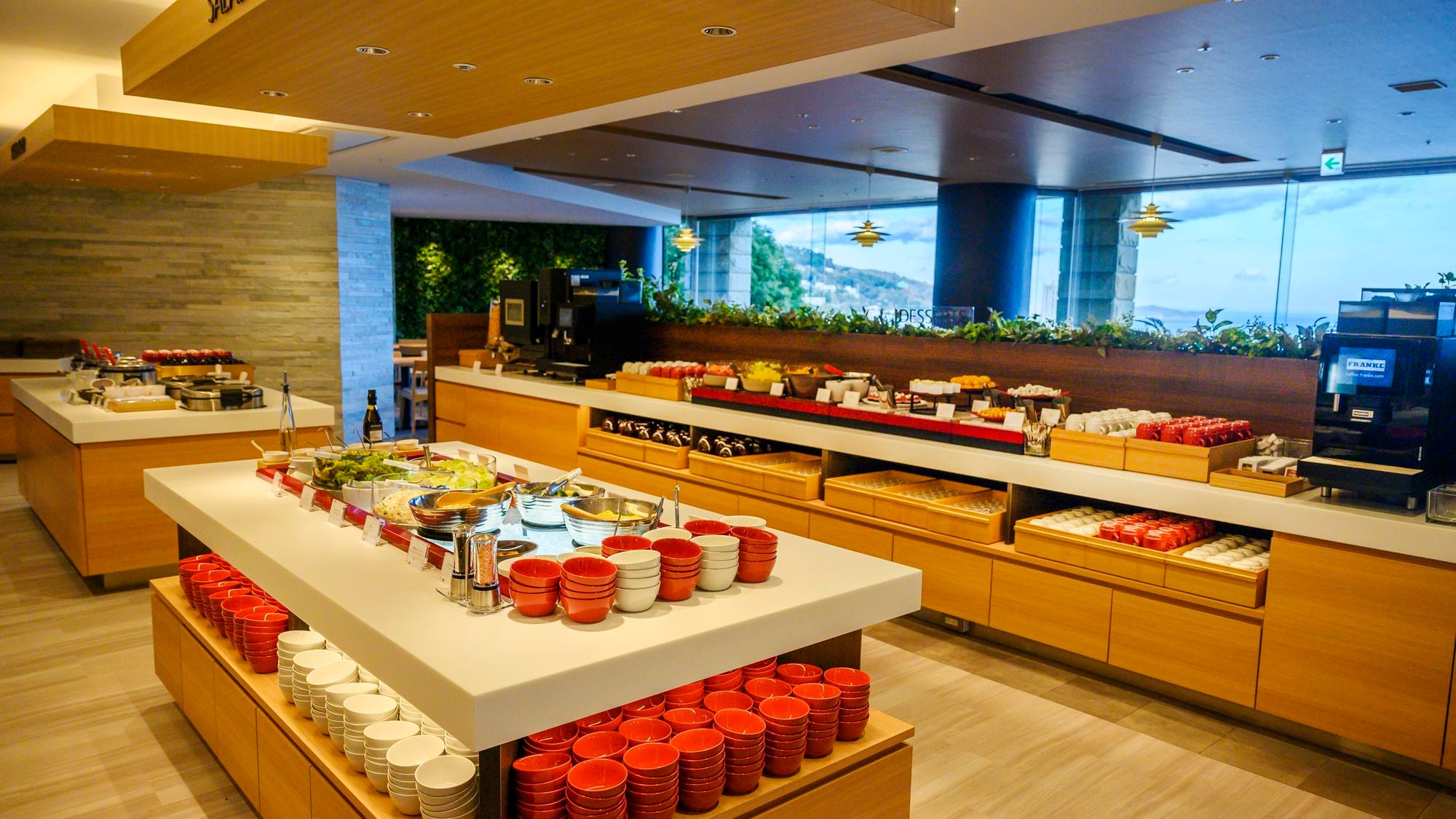 「ATAMI BOLD KITCHEN」
