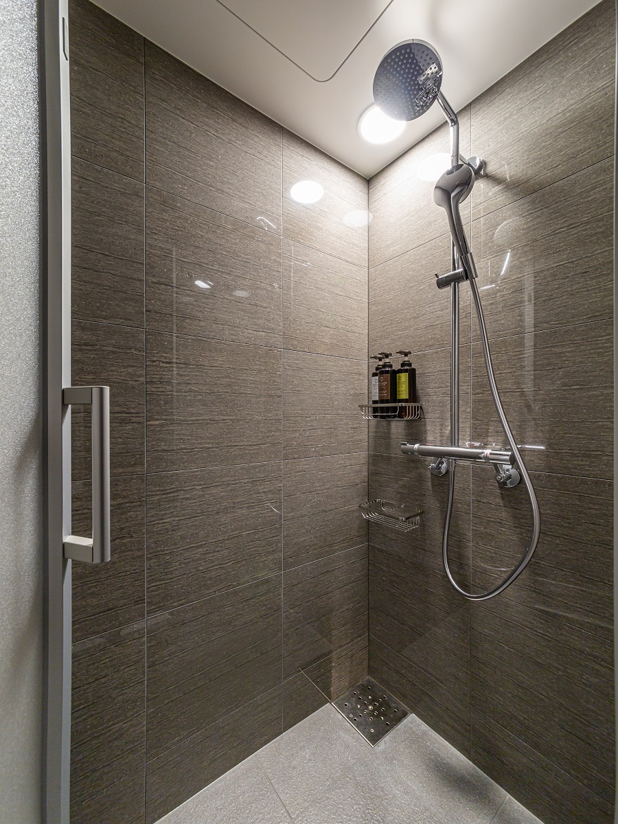 Kamar mandi tamu