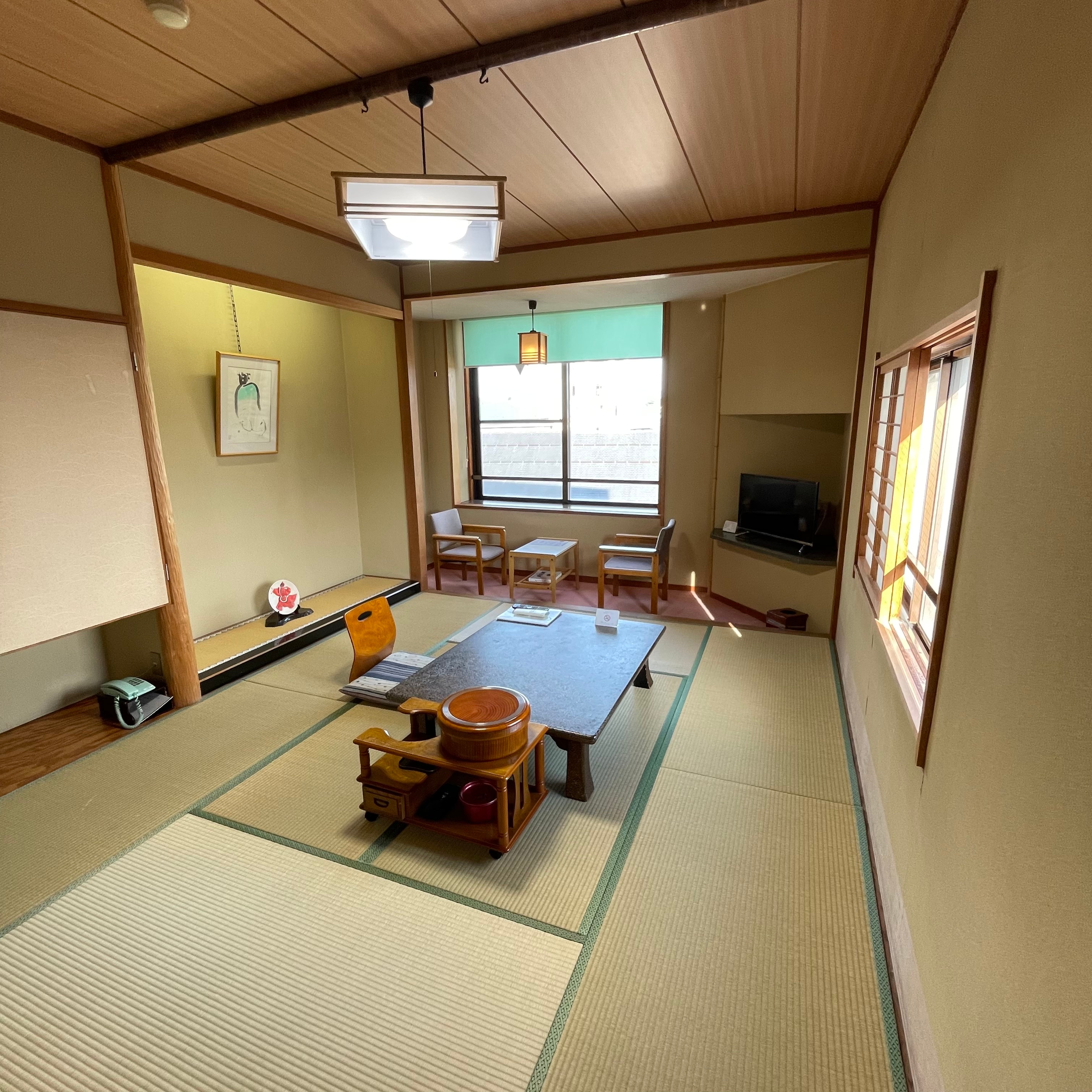 Example of a guest room: 10 tatami mats