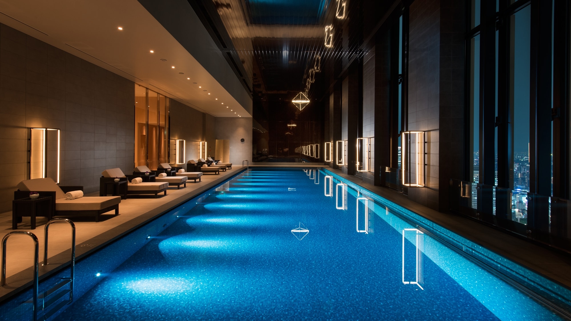Pool in fitness