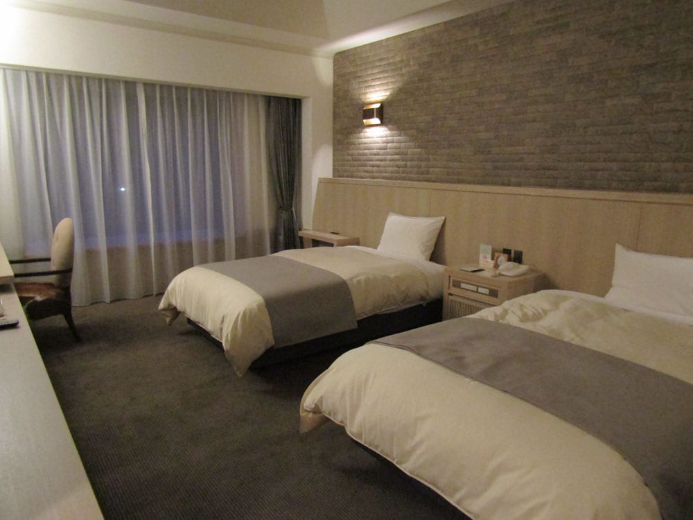 Room 555 Bedroom