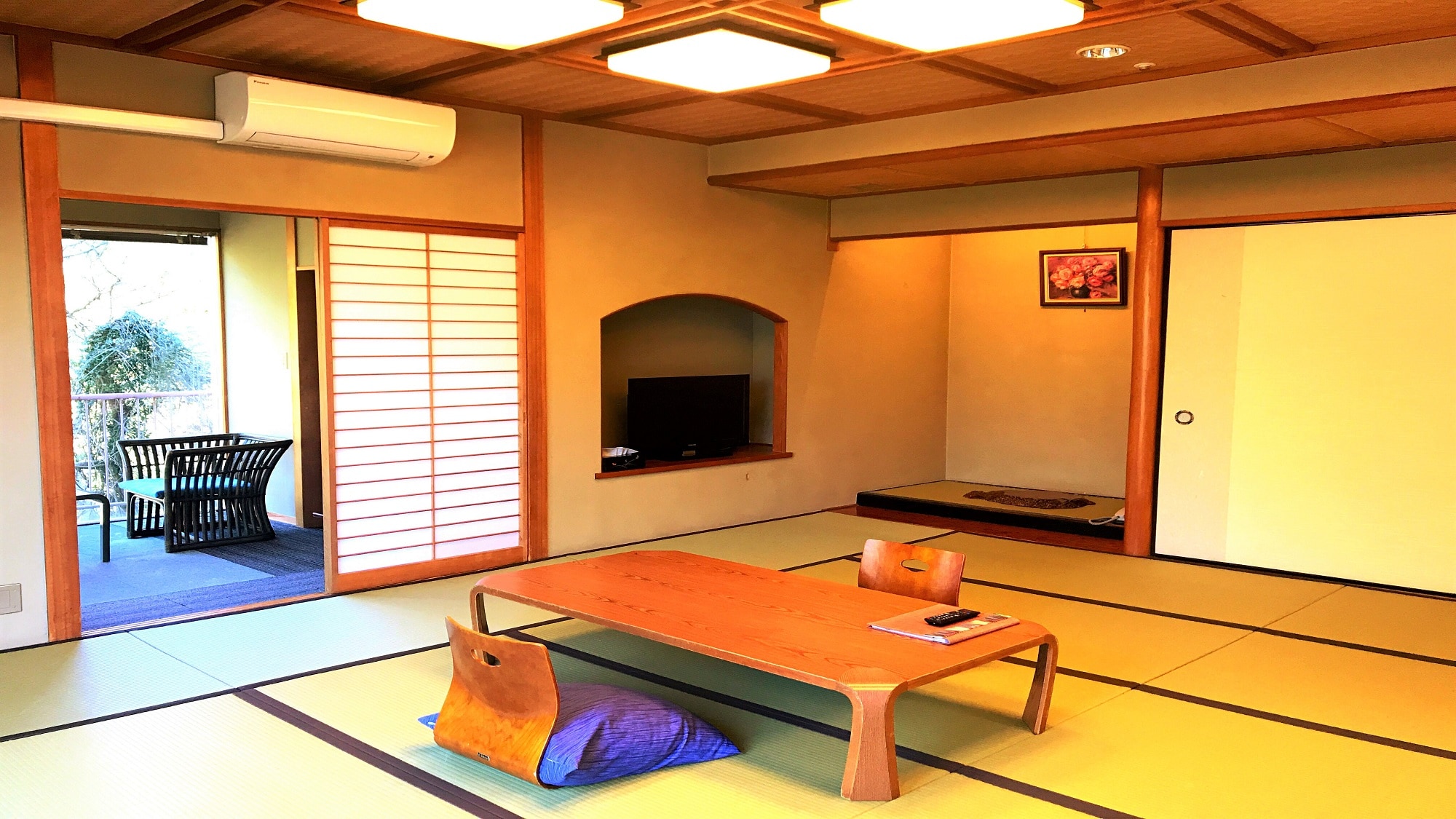 Japanese-style room 15 tatami mat room type (non-smoking)
