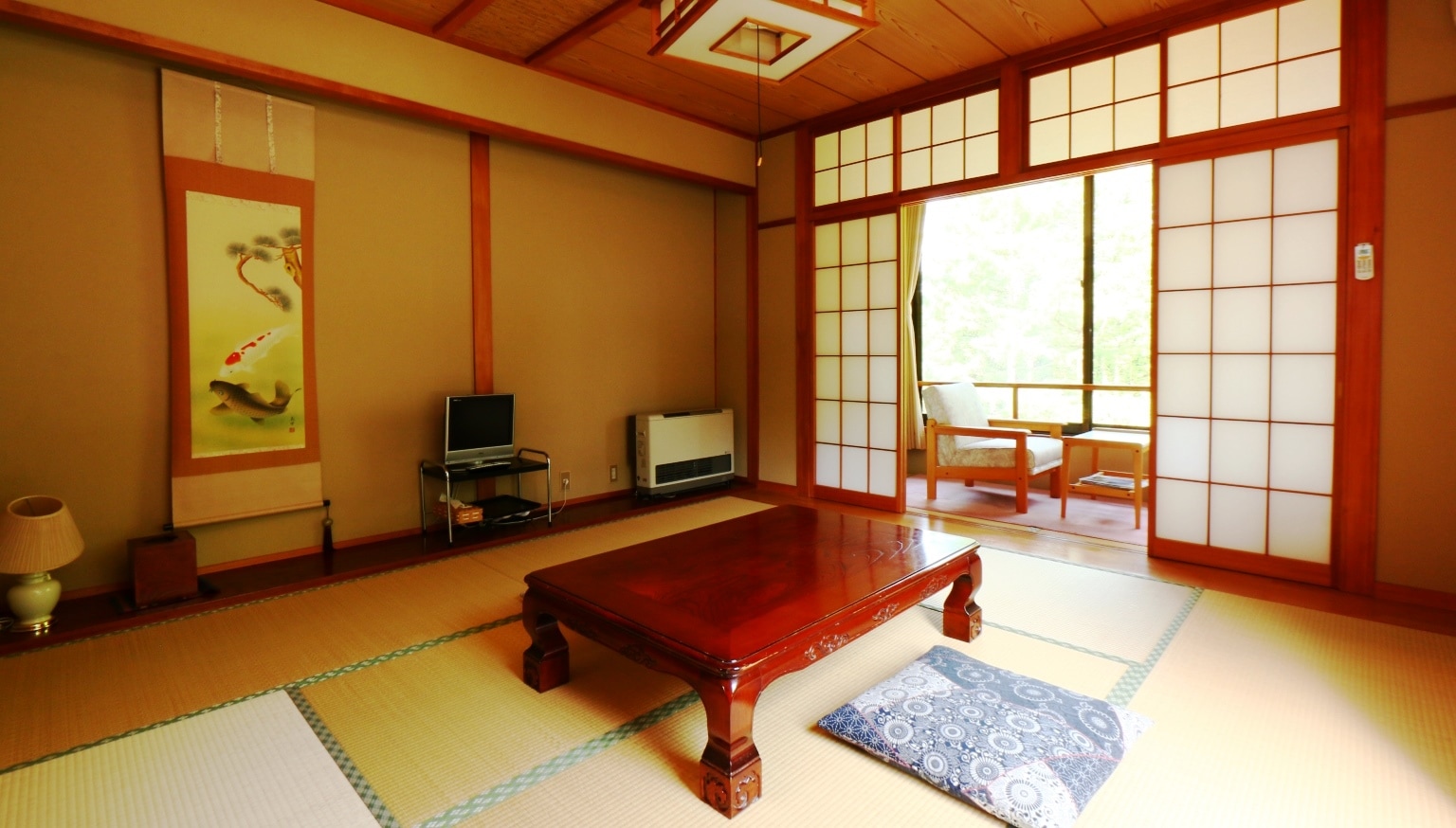 Japanese-style room (8 tatami mats) (with toilet and washbasin)