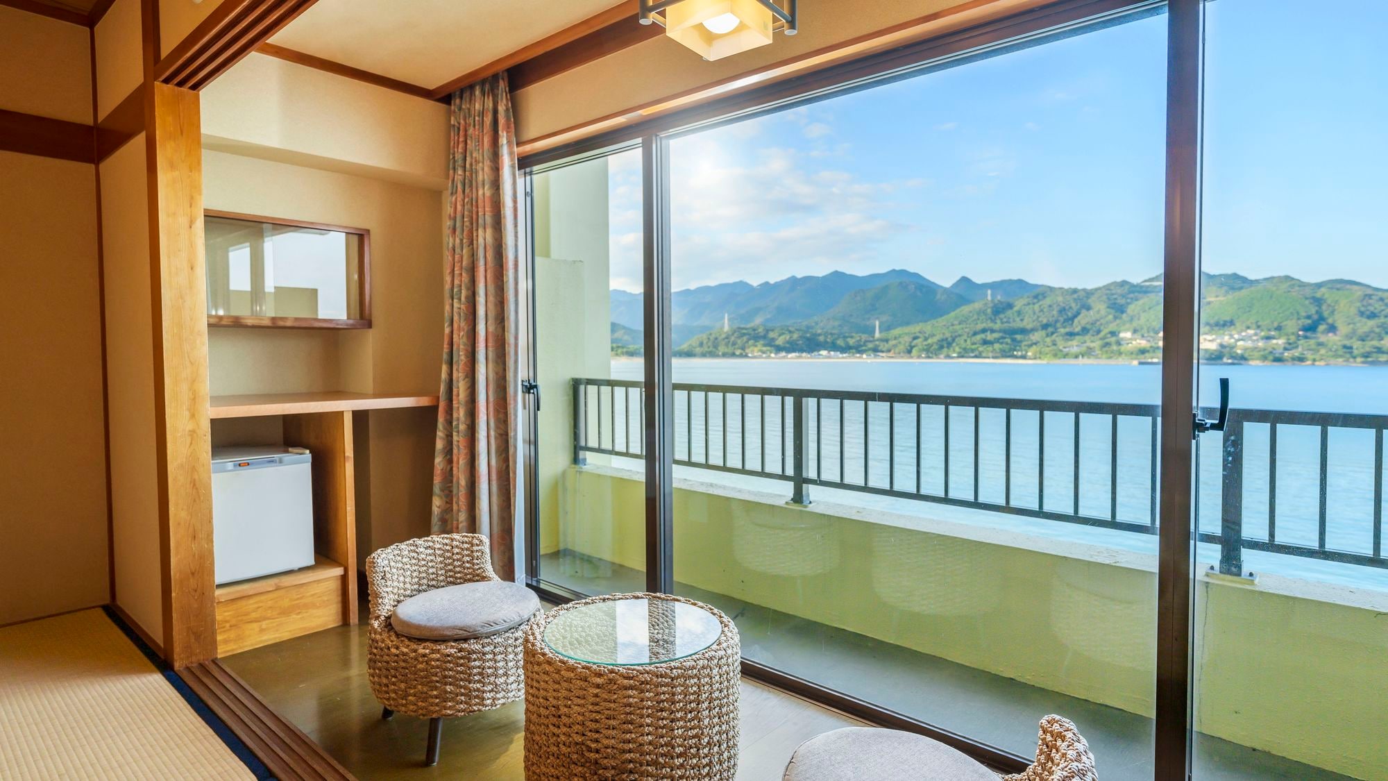 Japanese-style room (10 tatami mats) (Ocean view)