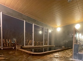 Large hot spring bath