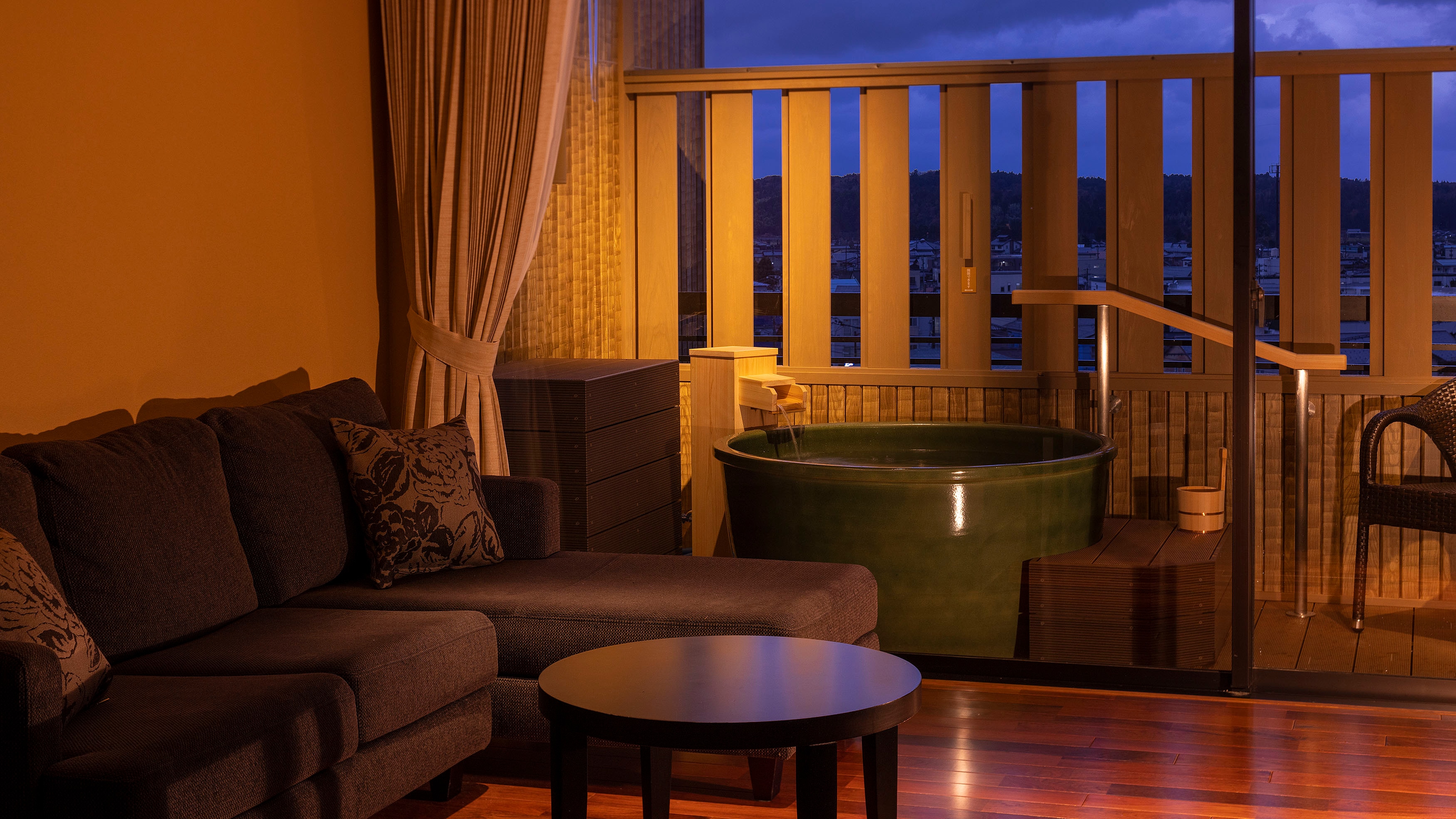 [Superior] Hakuun-no-Yakata Onsen Open-air Premium Semi-Suite