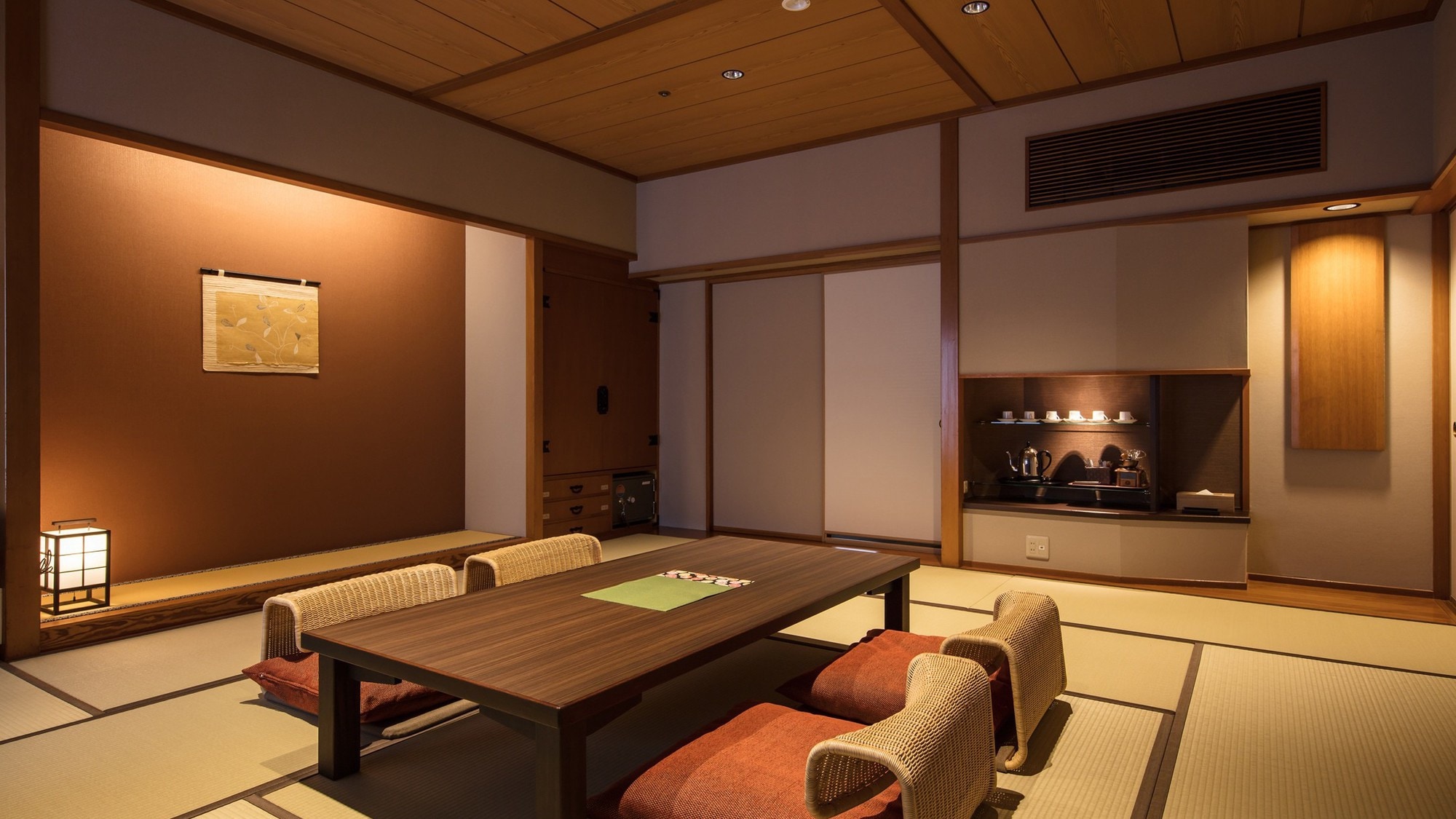 [East Building, 10 tatami mats (36㎡), high-class Japanese-style room with living room] with mist sauna