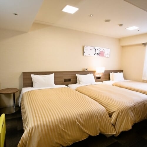 Renewal on July 6, 2016 Triple room area 22㎡ / bed width 120cm & times; 3 units