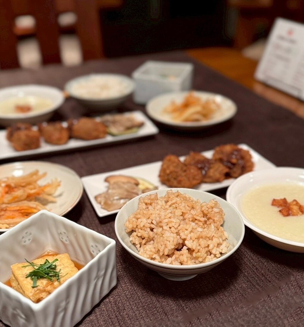 每日套餐包含一份湯和三道小菜15