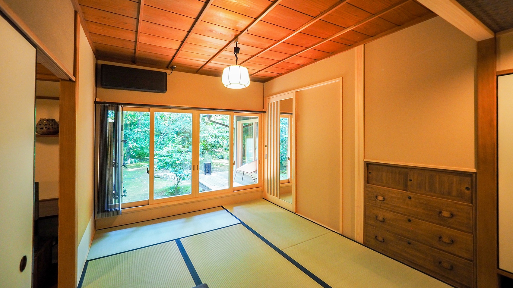 Registered Cultural Property: Yoshino Building Special Room "Tatsuta"