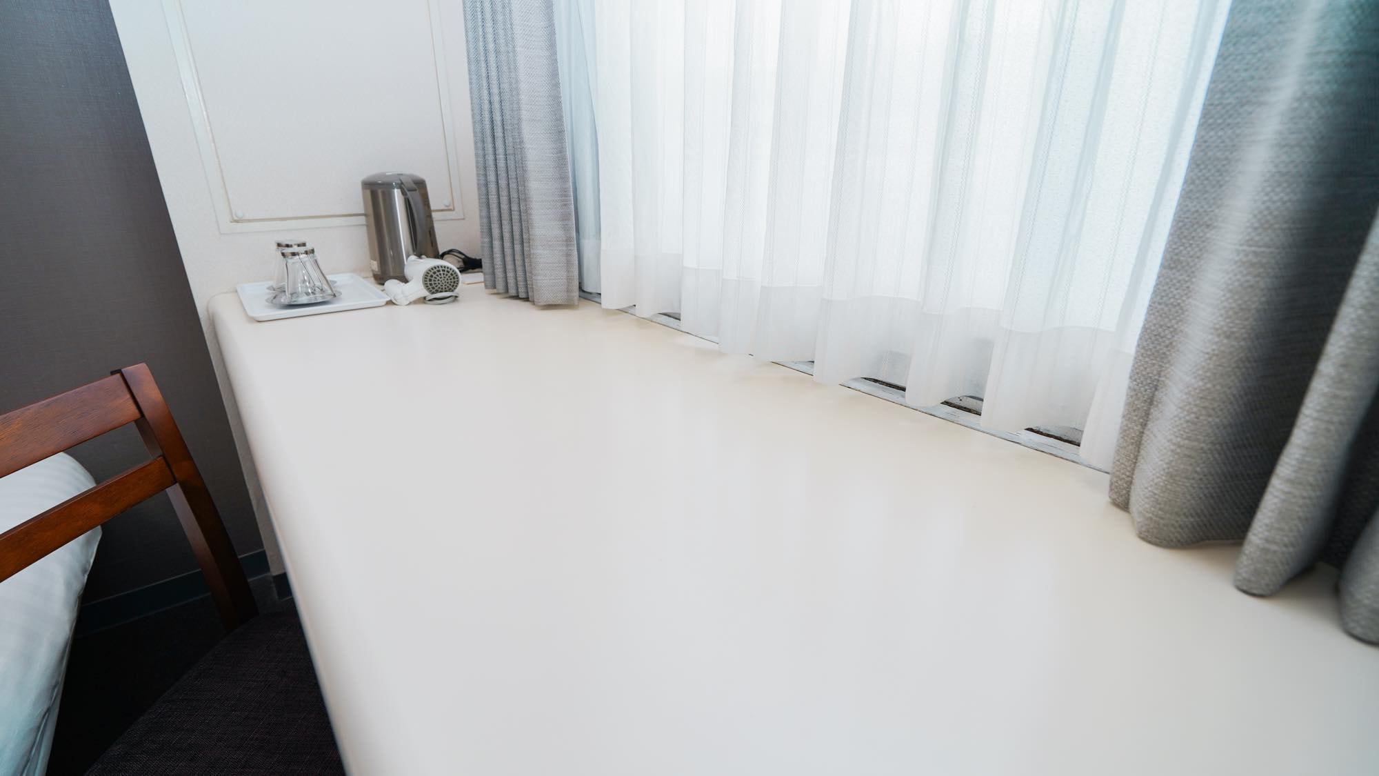 [Double room example: Window side]