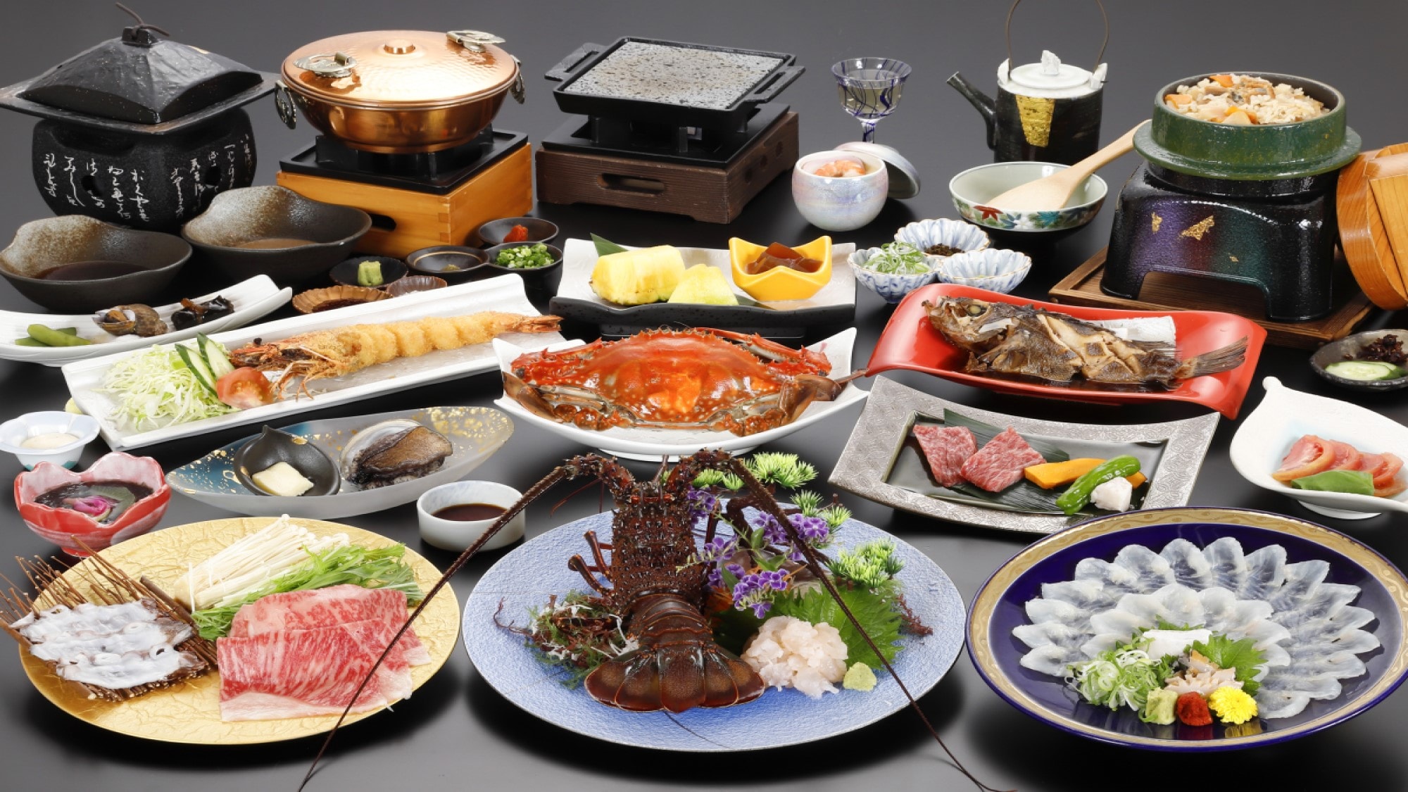 [Journey Kaiseki] This is the highest class of kaiseki in our hotel. Please enjoy the plump "live spiny lobster" with sashimi and miso soup.