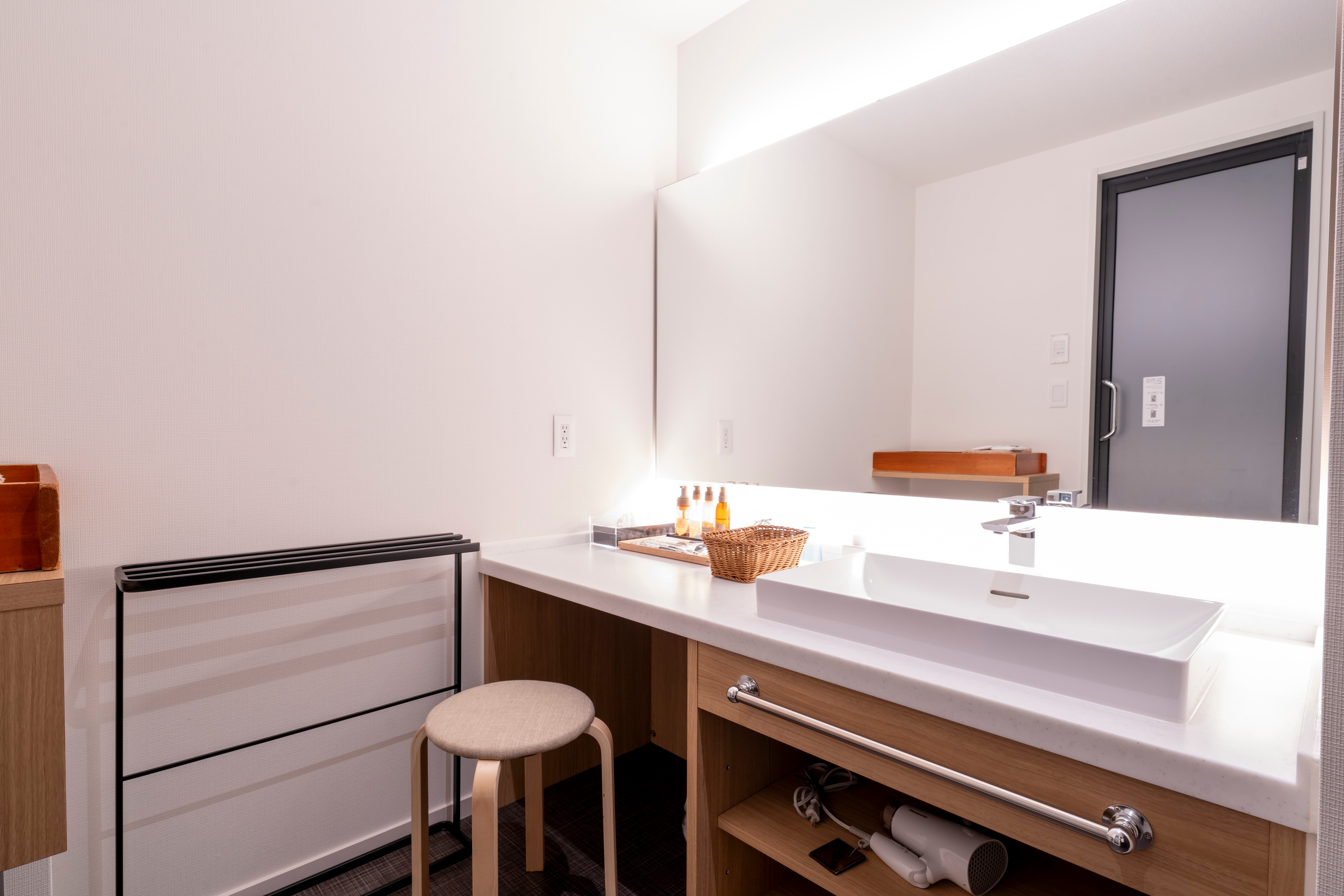 [Shinano-tei/Mizunooto] Twin room with bath at the world-famous hot spring "Shinyu"