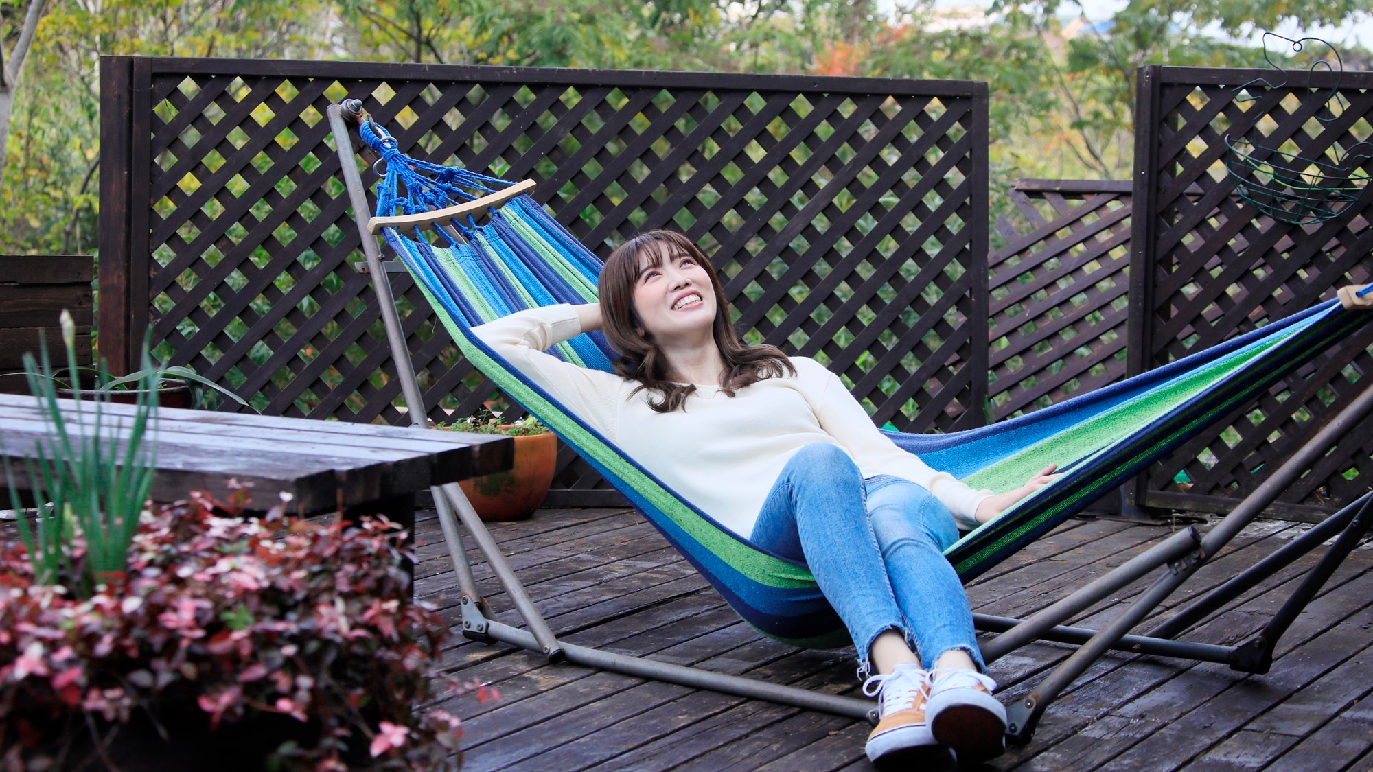 Twin room with massage chair | Hammocks also available.