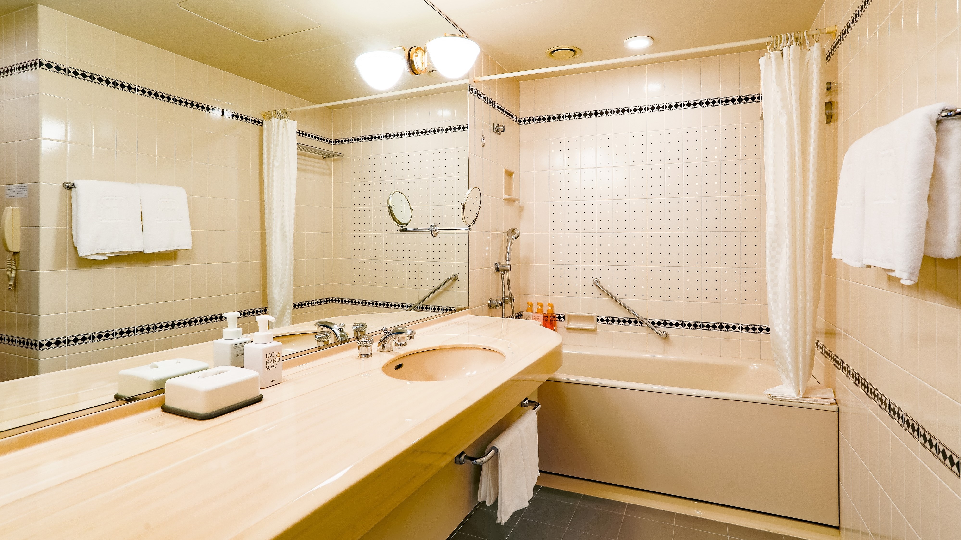 Superior floor bathroom