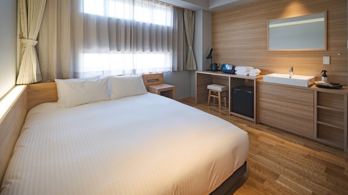 ■ [Superior Double Room - NAGURI] Spend your time surrounded by the warmth of wood.