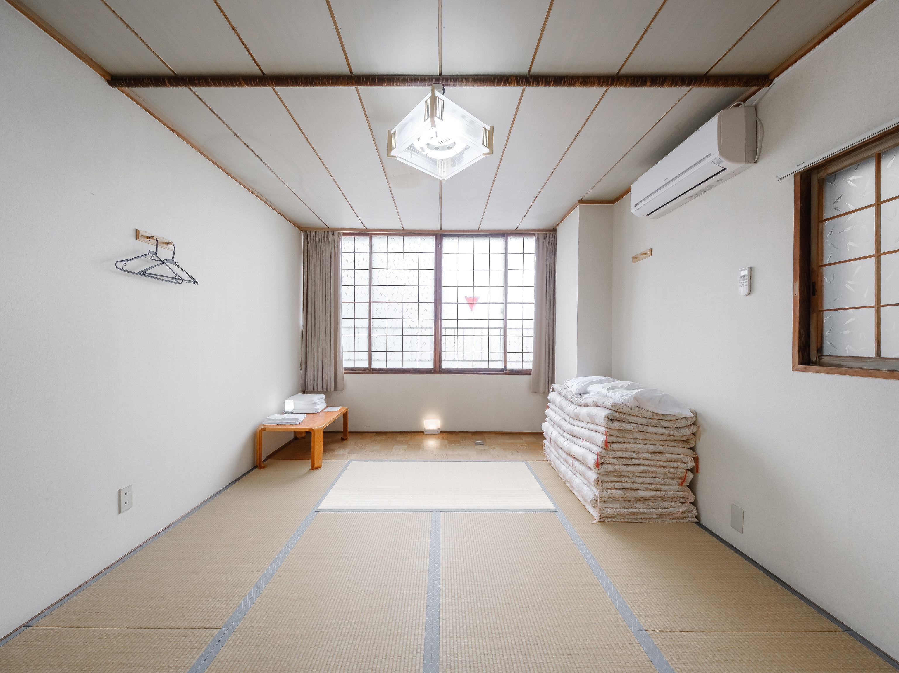[Non-smoking] Japanese-style room for 1 to 6 people