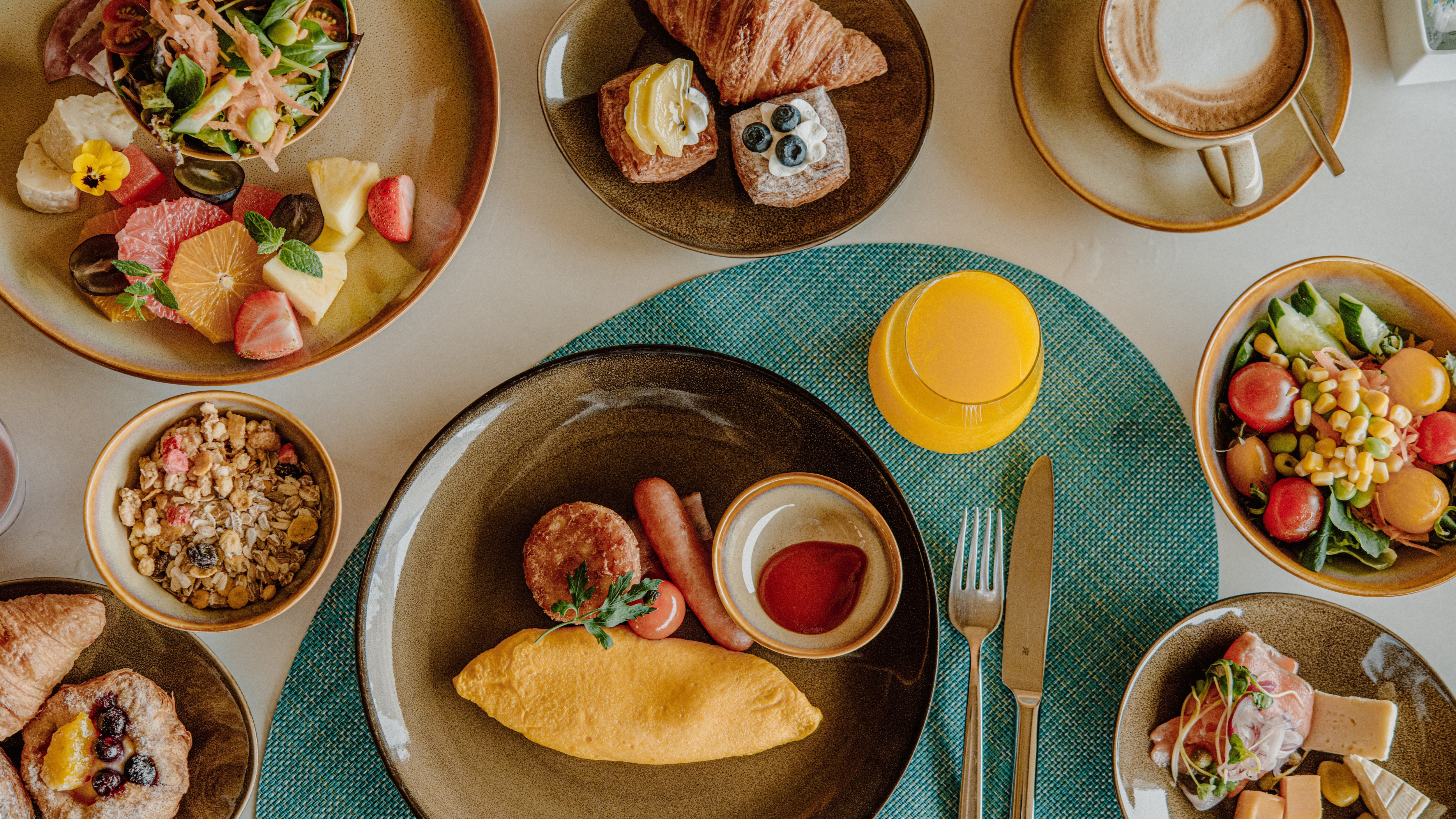 Breakfast at Restaurant "Elements"