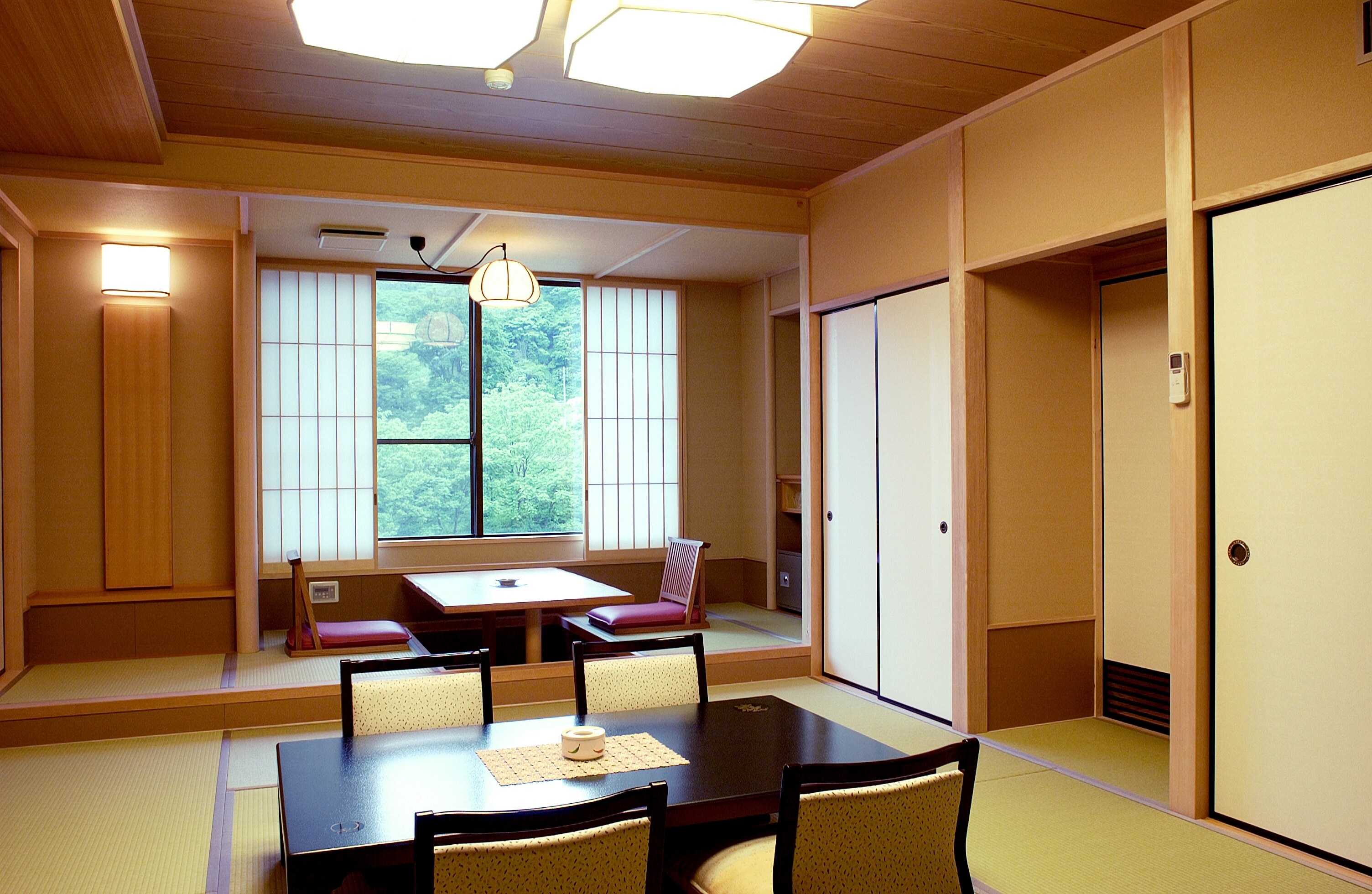 Central building guest rooms with bath