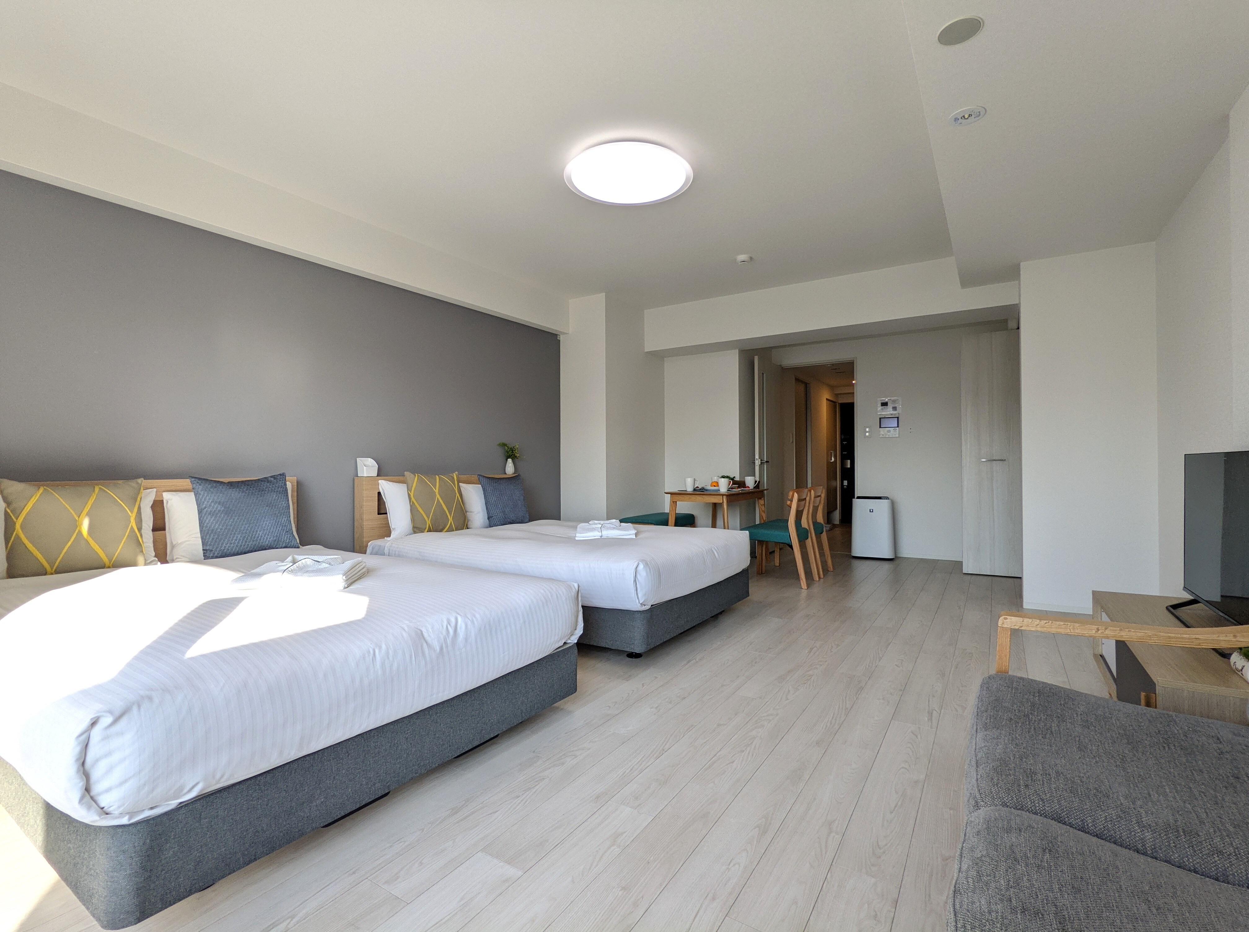 Top floor_double bed x2_facing the entrance