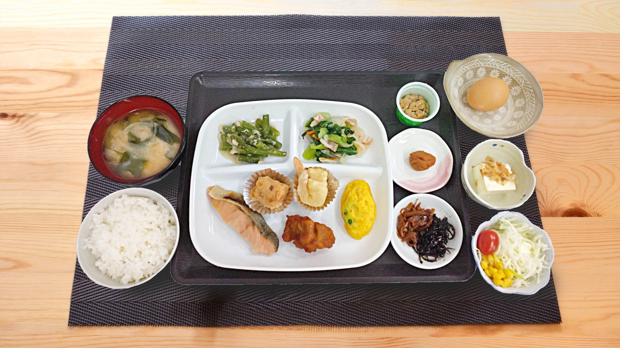 Breakfast (Japanese set meal style) *Image