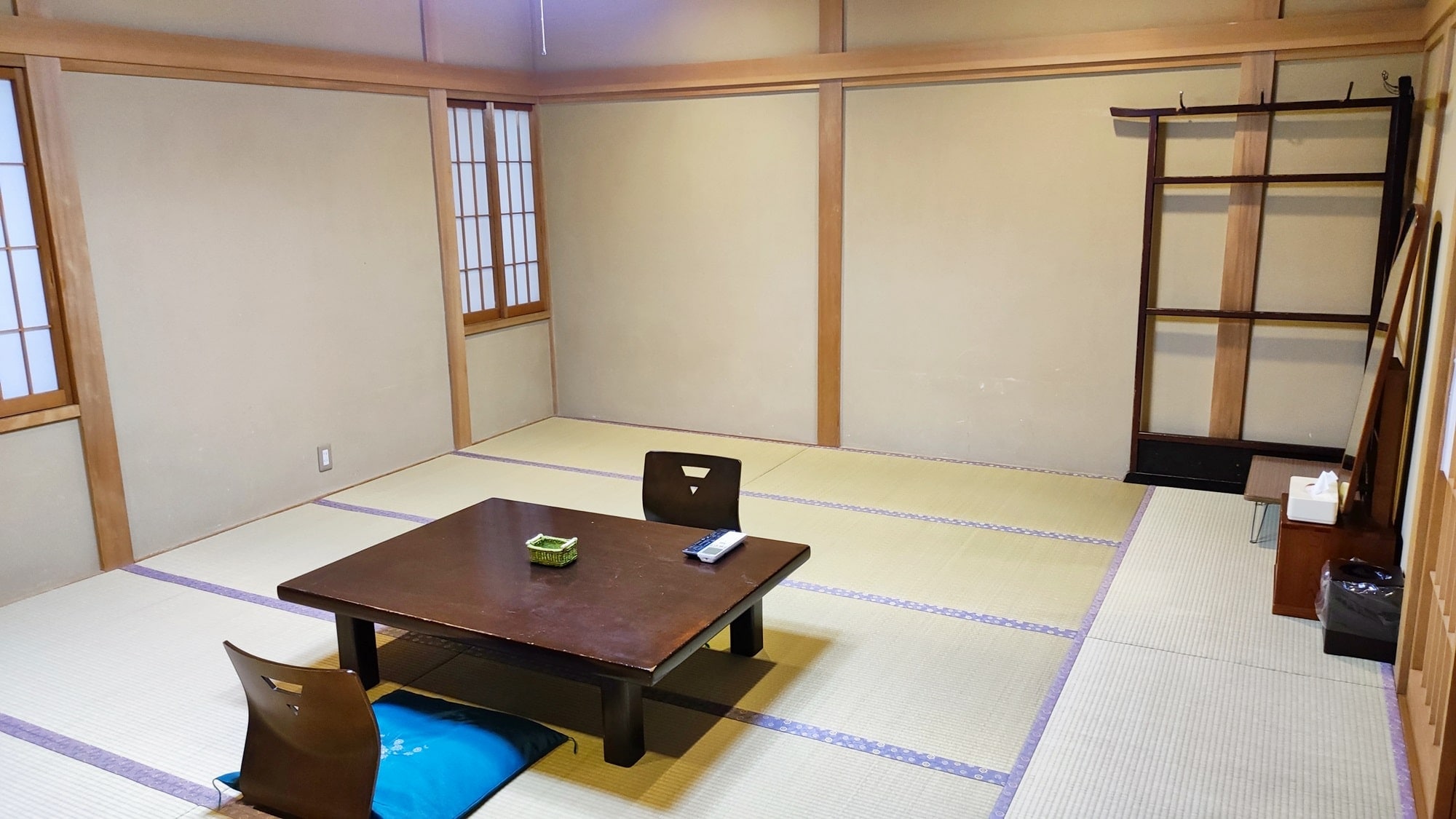 *Example of a guest room (15 tatami mats) / A spacious room suitable for families or groups.