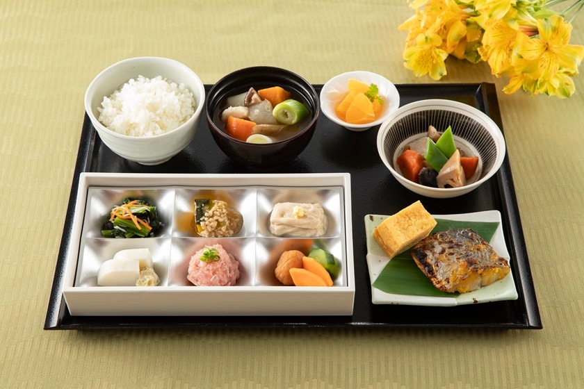 Japanese breakfast (image)