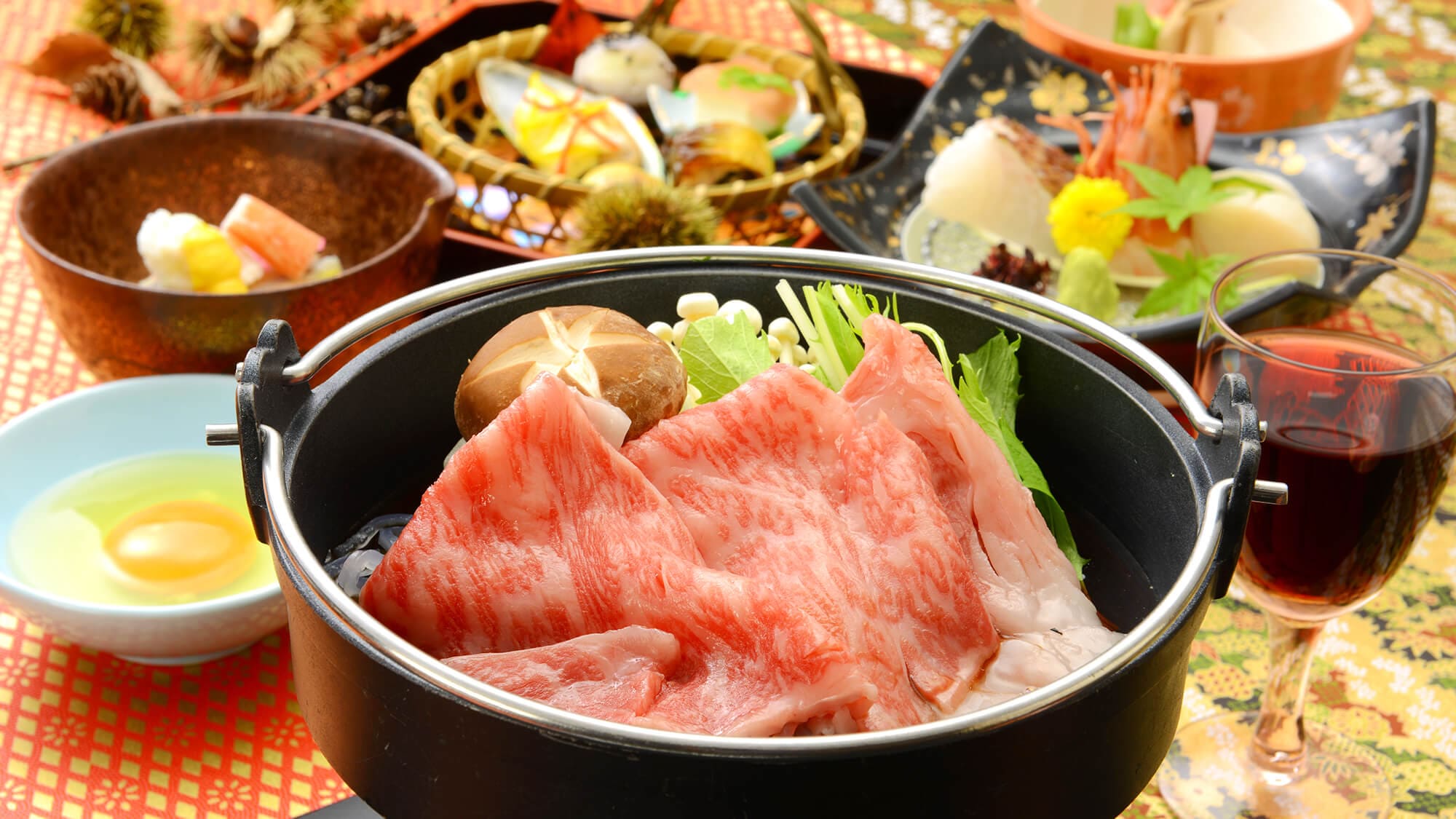 kaiseki mewah daging sapi Koshu (sukiyaki)