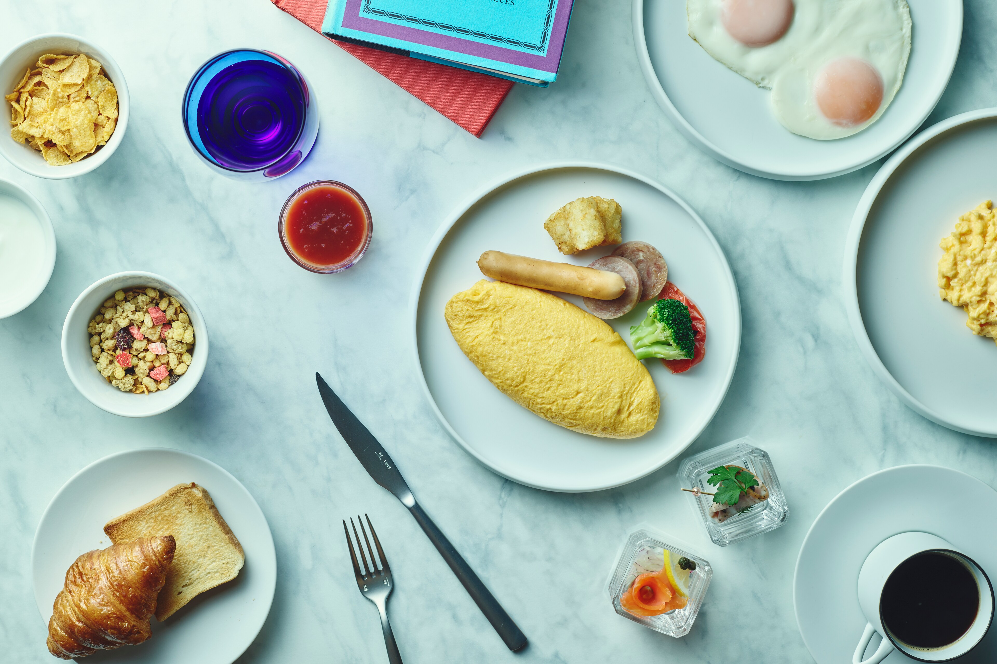 Semi-buffet breakfast