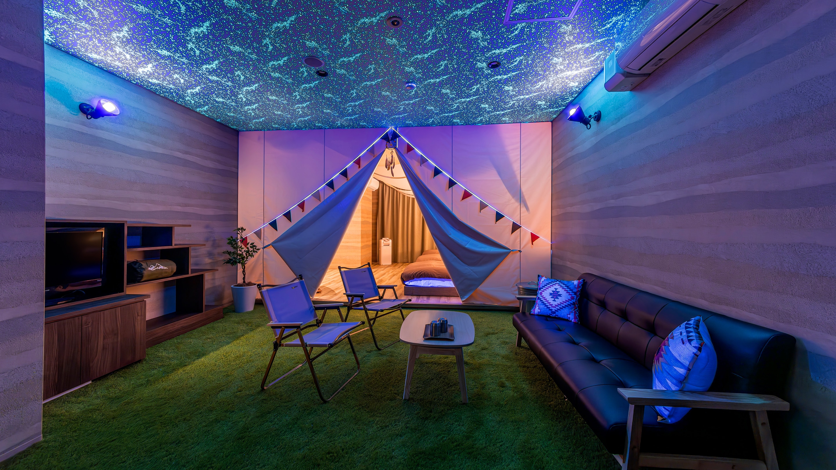 Glamping Room Triple *Example of guest room